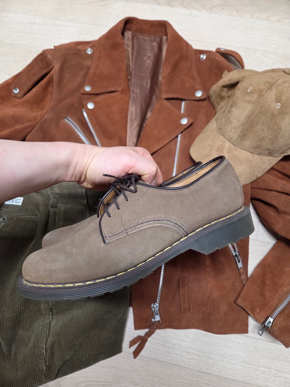 (~5회 착용)닥터마틴 스웨이드 4홀 더비 구두 로퍼 상품이미지1