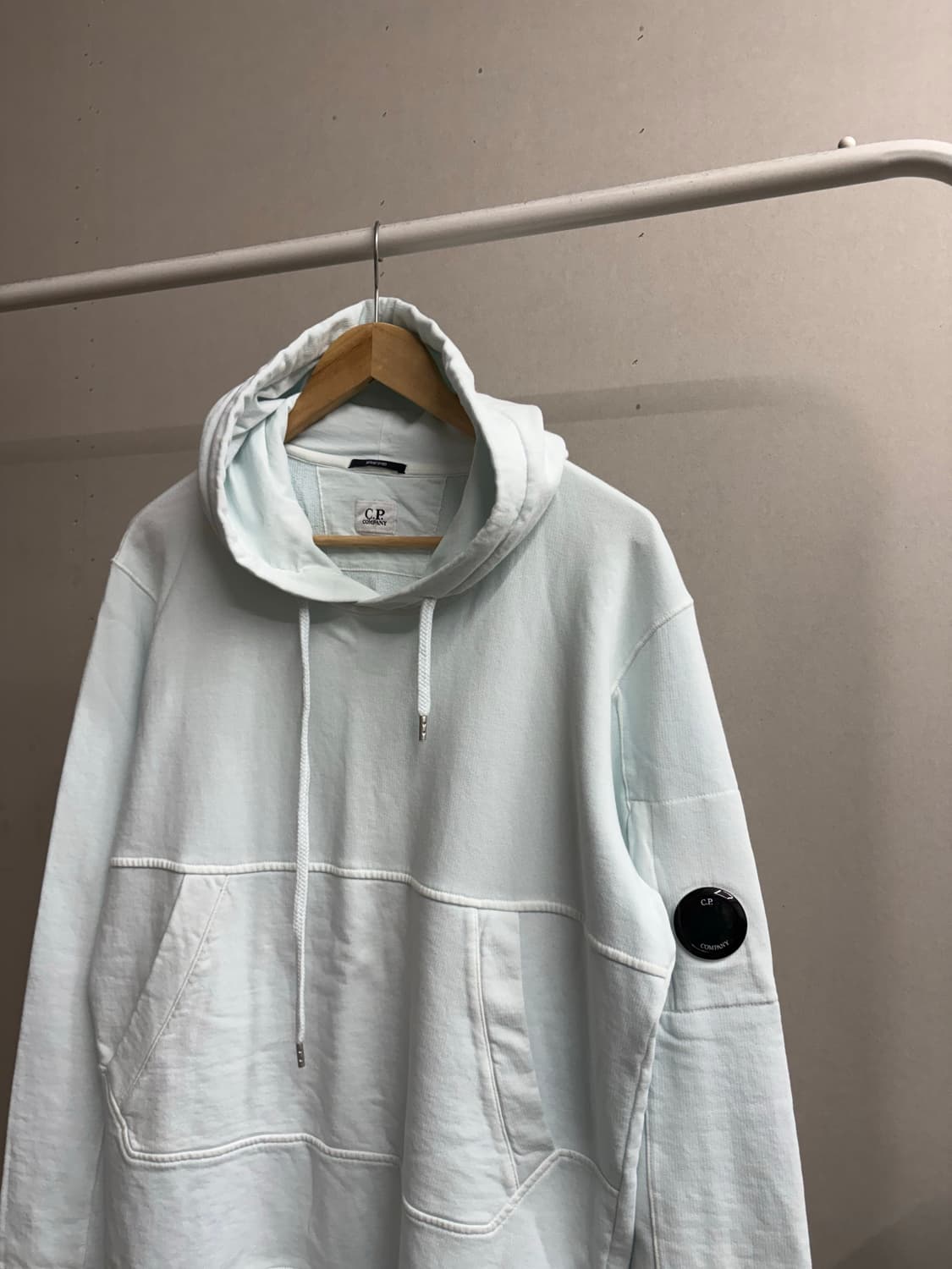 cp 컴퍼니 화이트 블루 후디 상품이미지2
