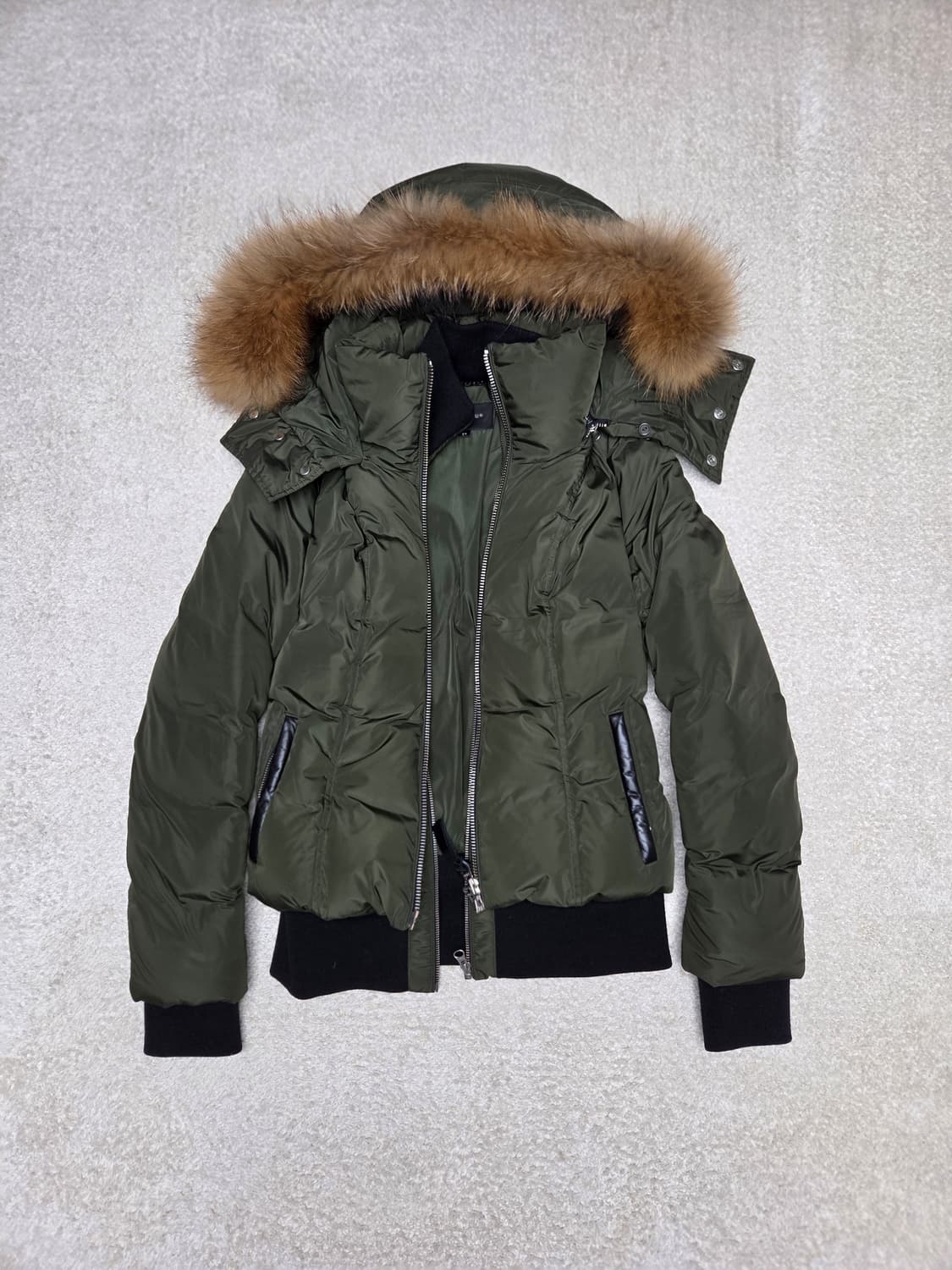 맥케이지 여성 패딩 카키 상품이미지2