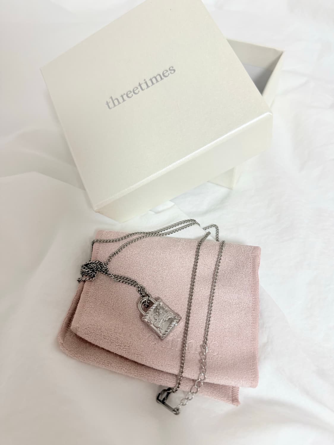 쓰리타임즈 러브락 목걸이 라이트 실버 상품이미지1