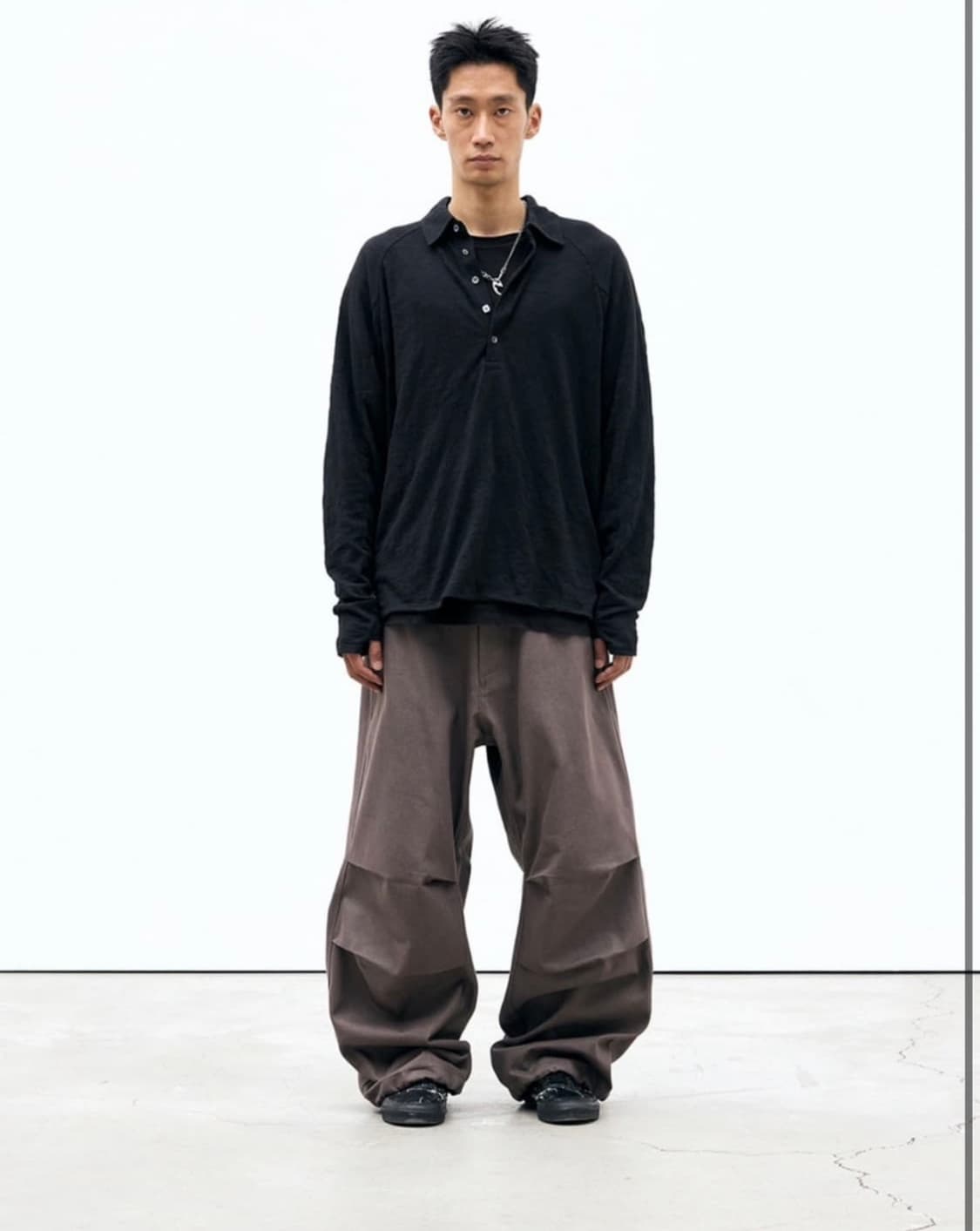 해칭룸 폴로티 블랙 상품이미지2