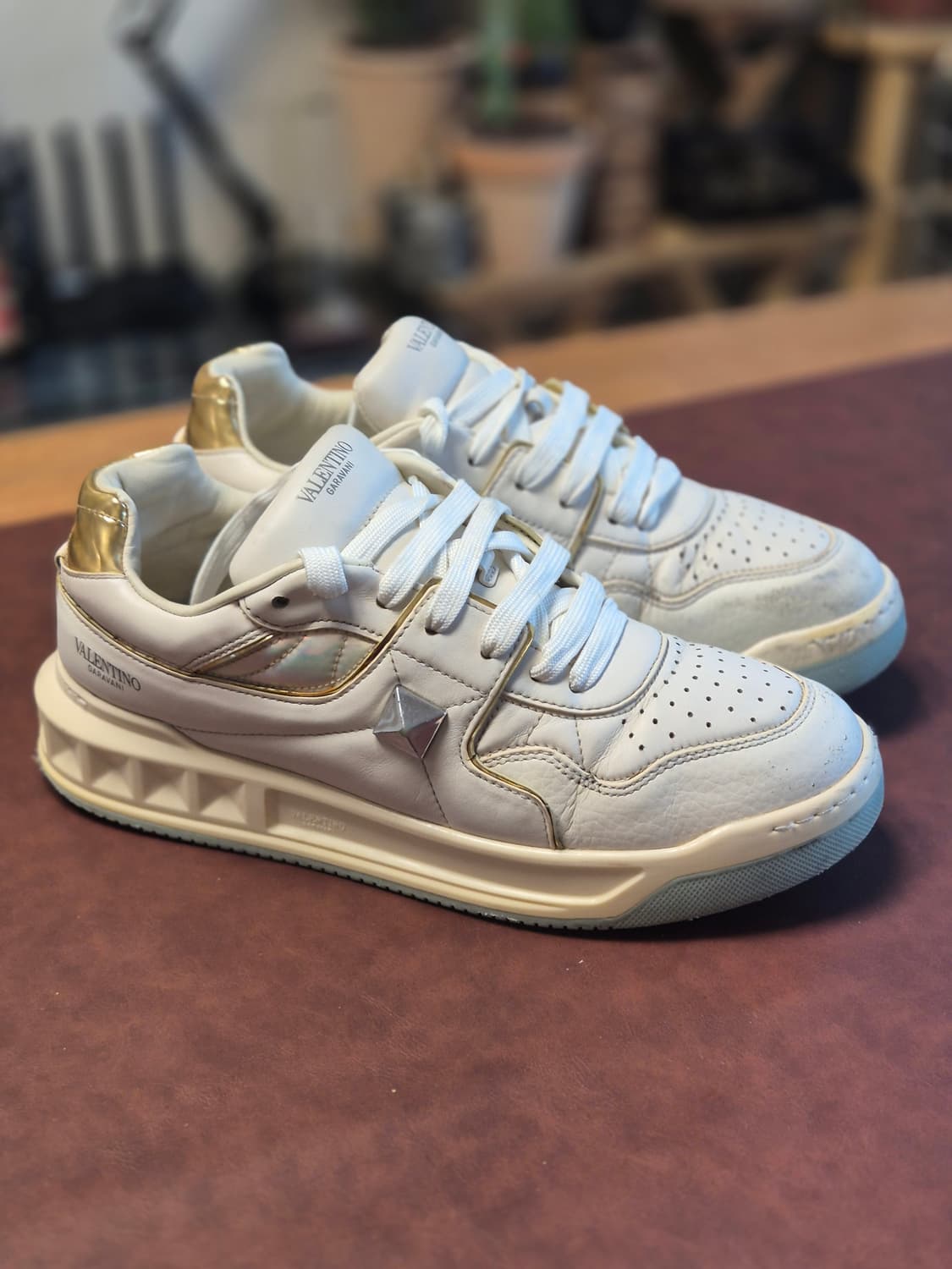 260-265(41)정품 발렌티노 스니커즈  상품이미지1