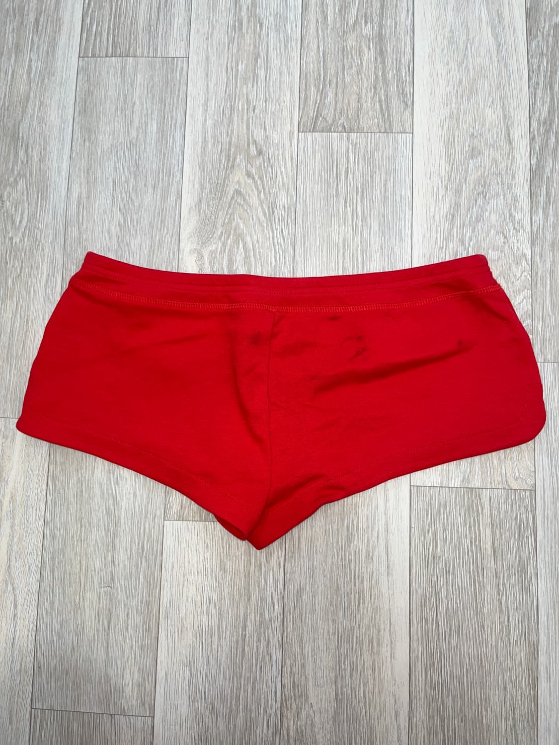 샵사이다 레드 마이크로쇼츠 M 상품이미지1