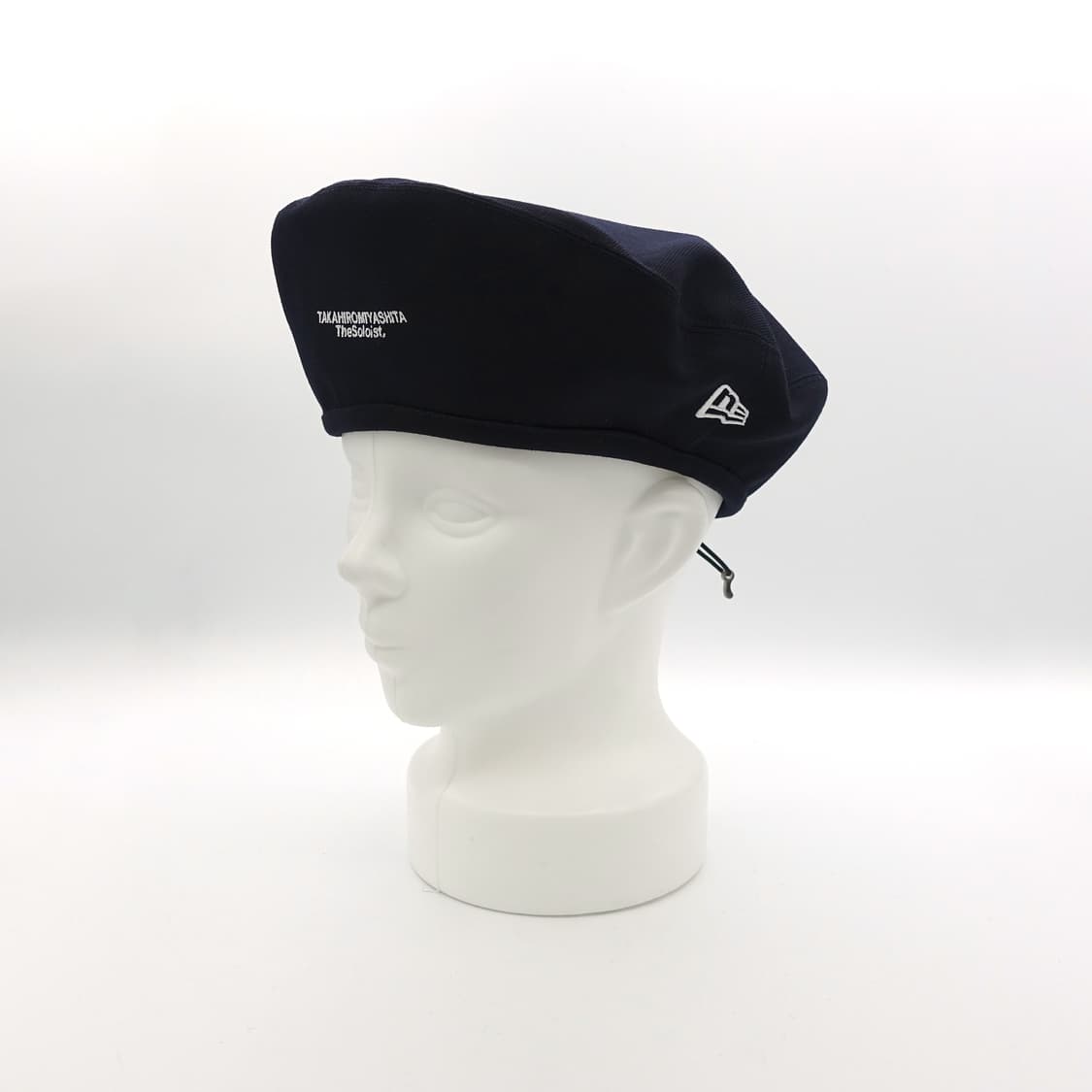 ()솔로이스트 X 뉴에라 블랙 베레모 상품이미지2