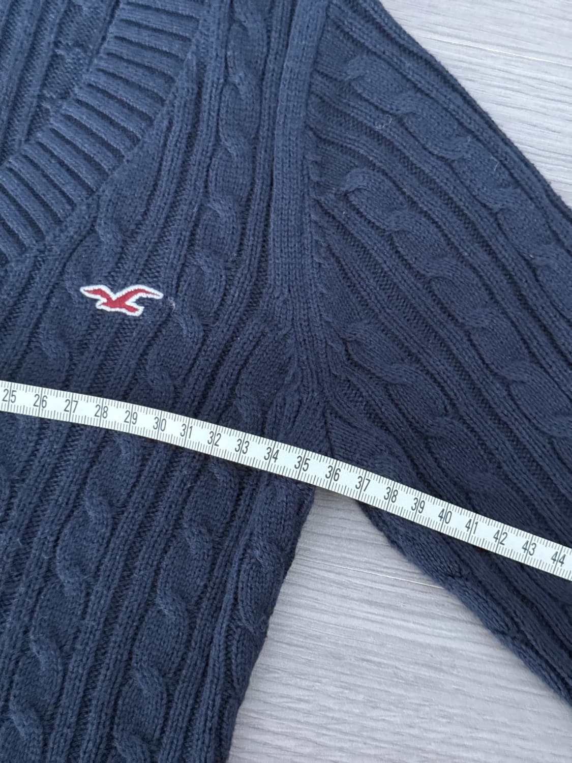 홀리스터 케이블 니트 아이콘 브이넥 스웨터 상품이미지5