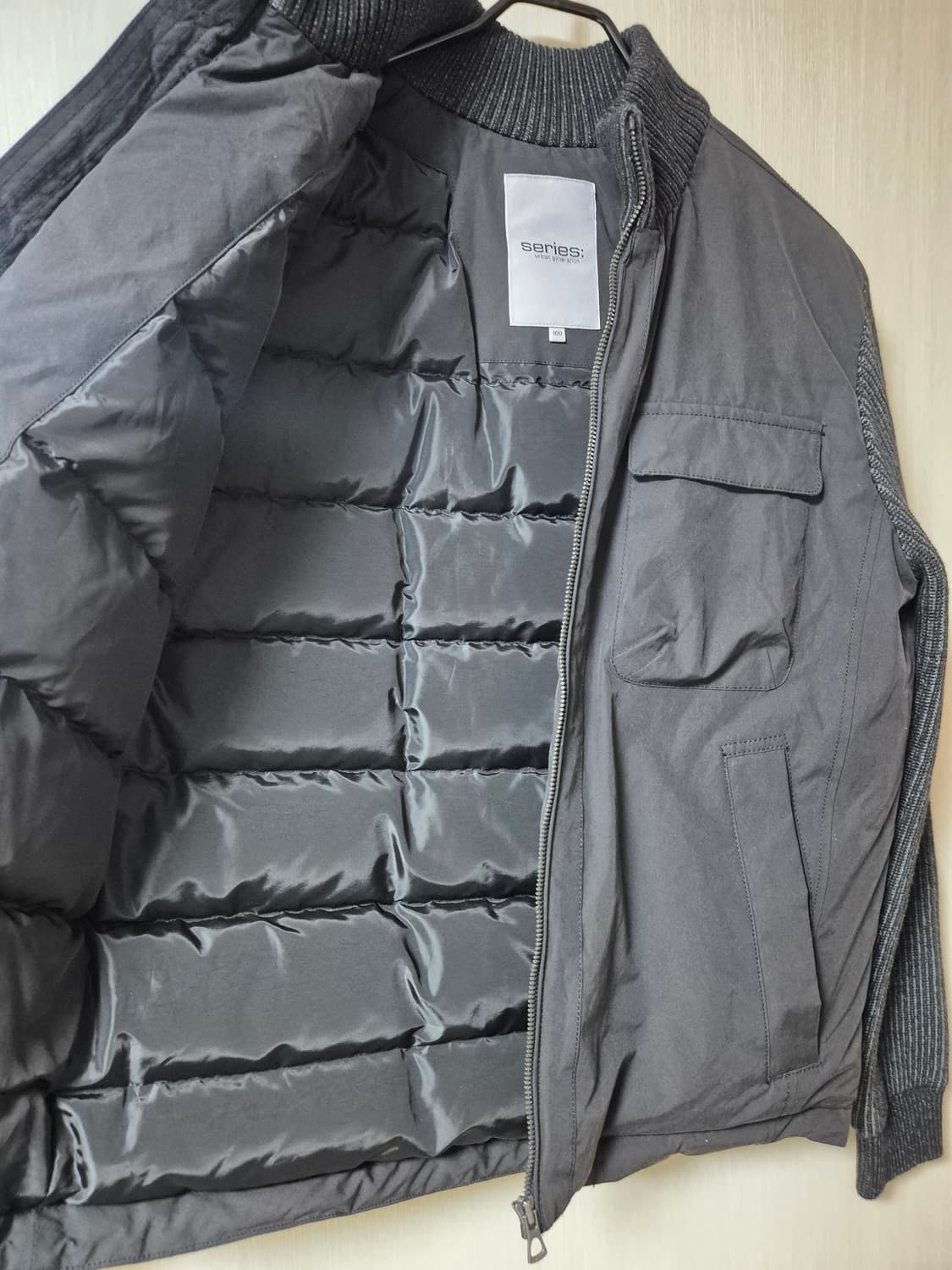 series 시리즈  니트 패치 점퍼 그레이 21년  구스패딩 상품이미지5