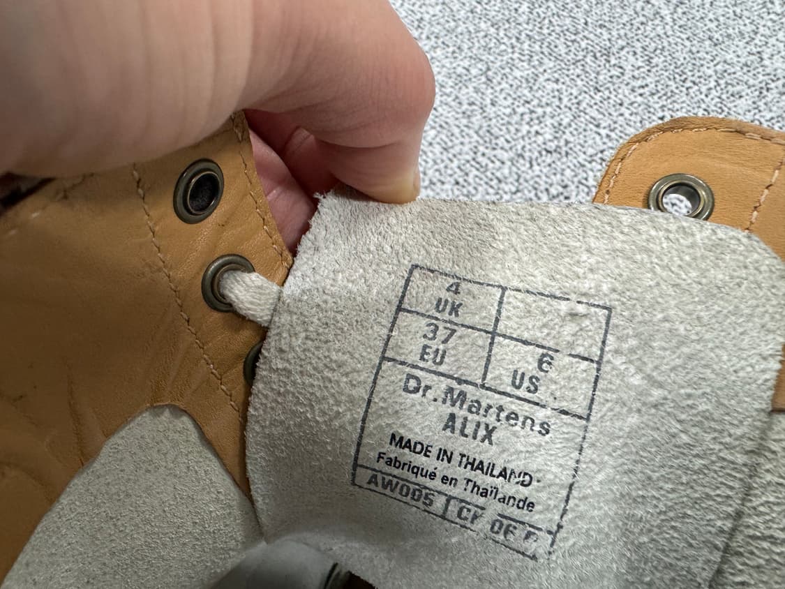 닥터마틴 ALIX 10홀 상품이미지4