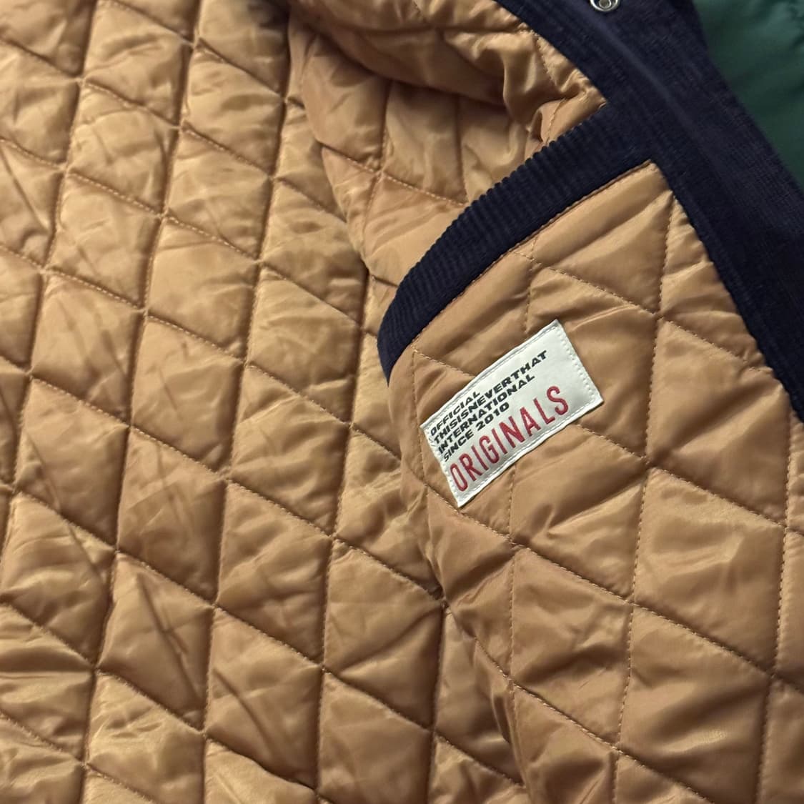 디스이즈네버댓 Fortuna 코듀로이 바시티 자켓 상품이미지6