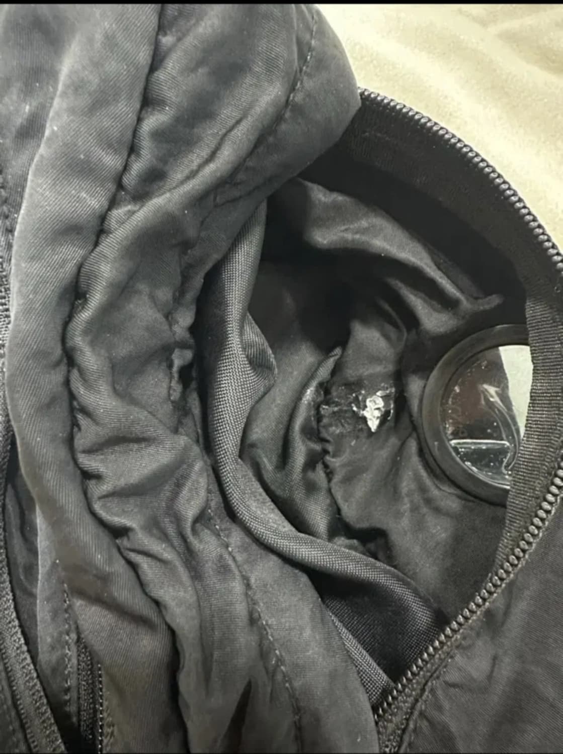 cp컴퍼니 가방 힙색 크로스백 블랙 상품이미지3