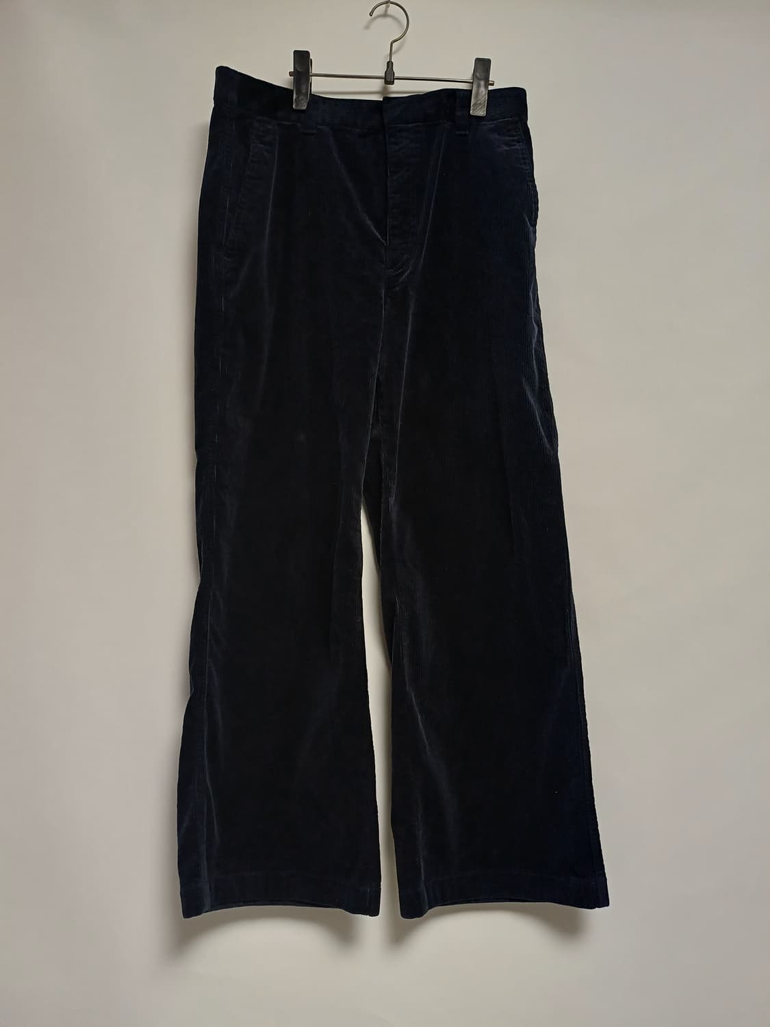 [XL] 유니클로 x 콩뜨와 데 꼬또니에 코듀로이 와이드 팬츠 (네이비) 상품이미지1