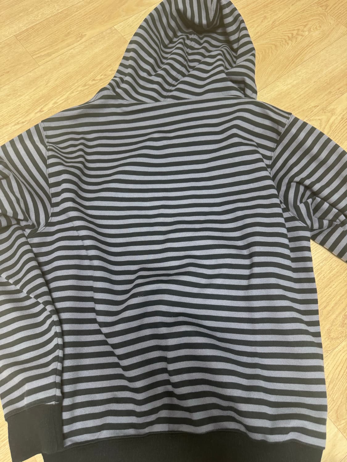 더콜디스트모먼트 TCM 후드집업 블랙/차콜 색상 상품이미지5