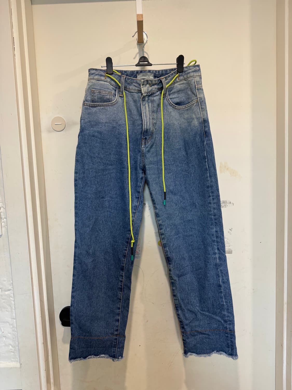 the ilma 더일마 데님 팬츠 상품이미지1