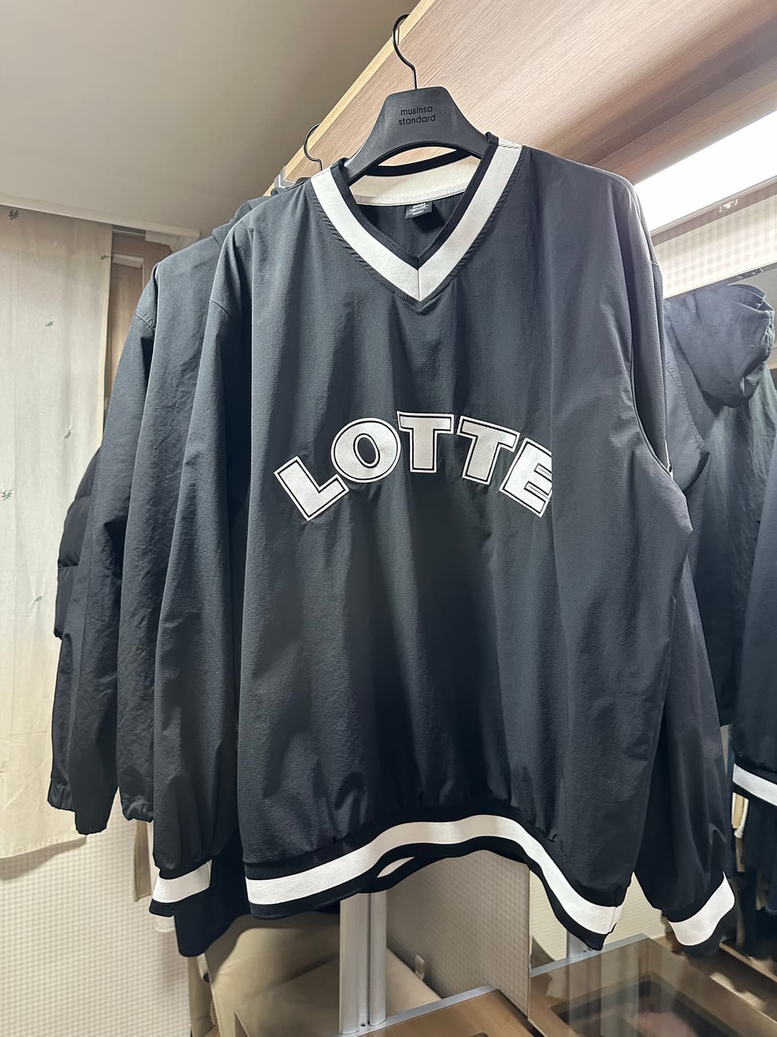 롯데자이언츠 클래식 클럽 맨투맨 바람막이 블랙 120 4XL 상품이미지1