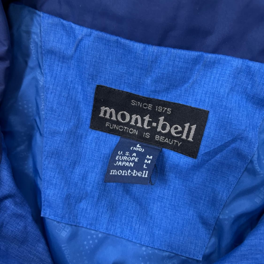 몽벨 스몰로고 블루 마운틴 자켓 상품이미지3