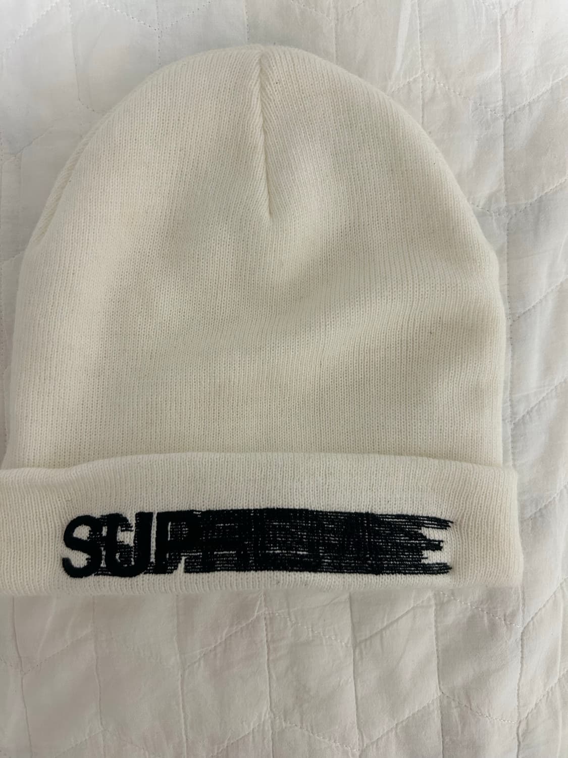 슈프림 모션 로고 비니 화이트 - 23SS 상품이미지1