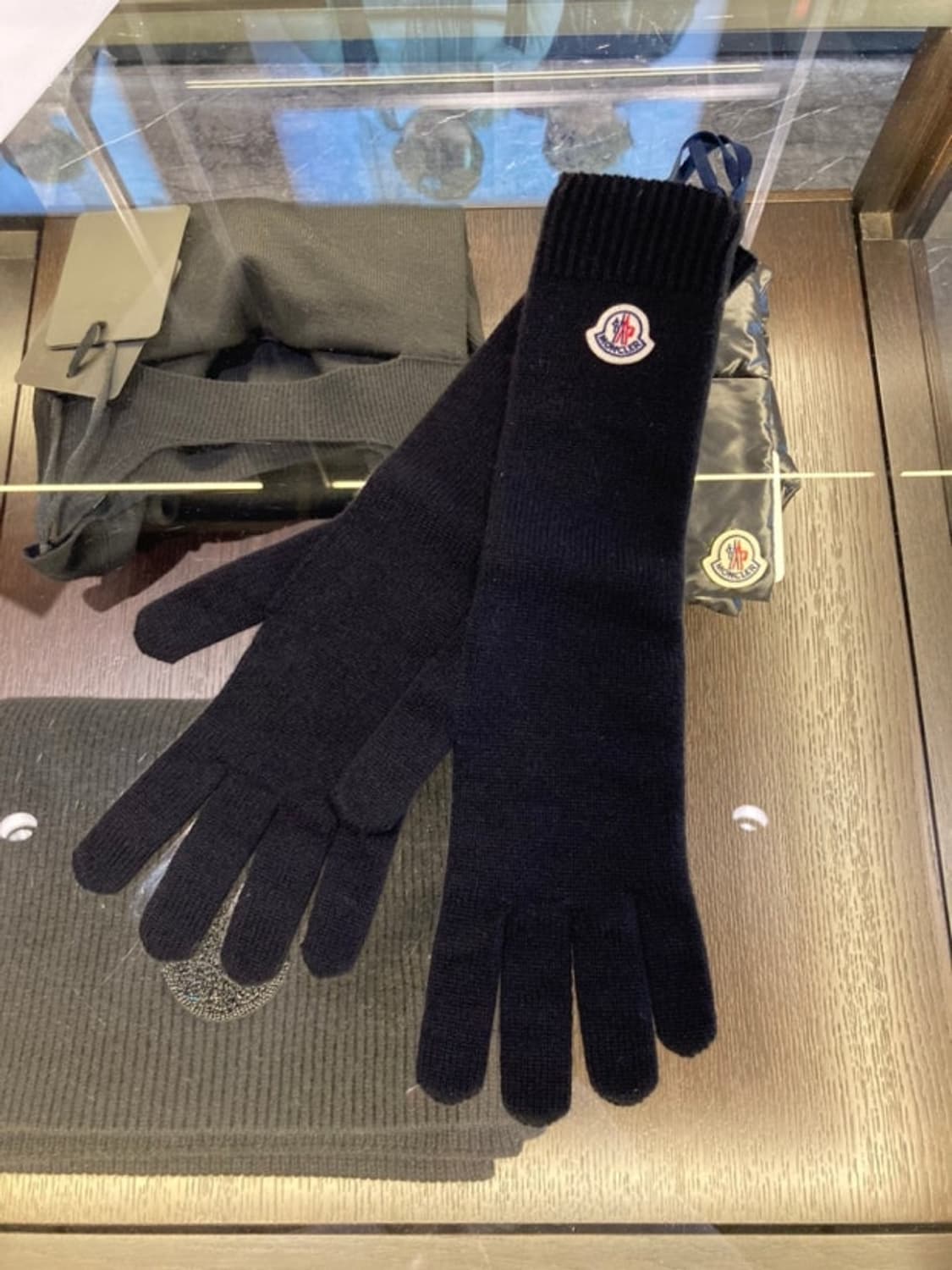 몽클레어 여성 울 장갑 상품이미지1