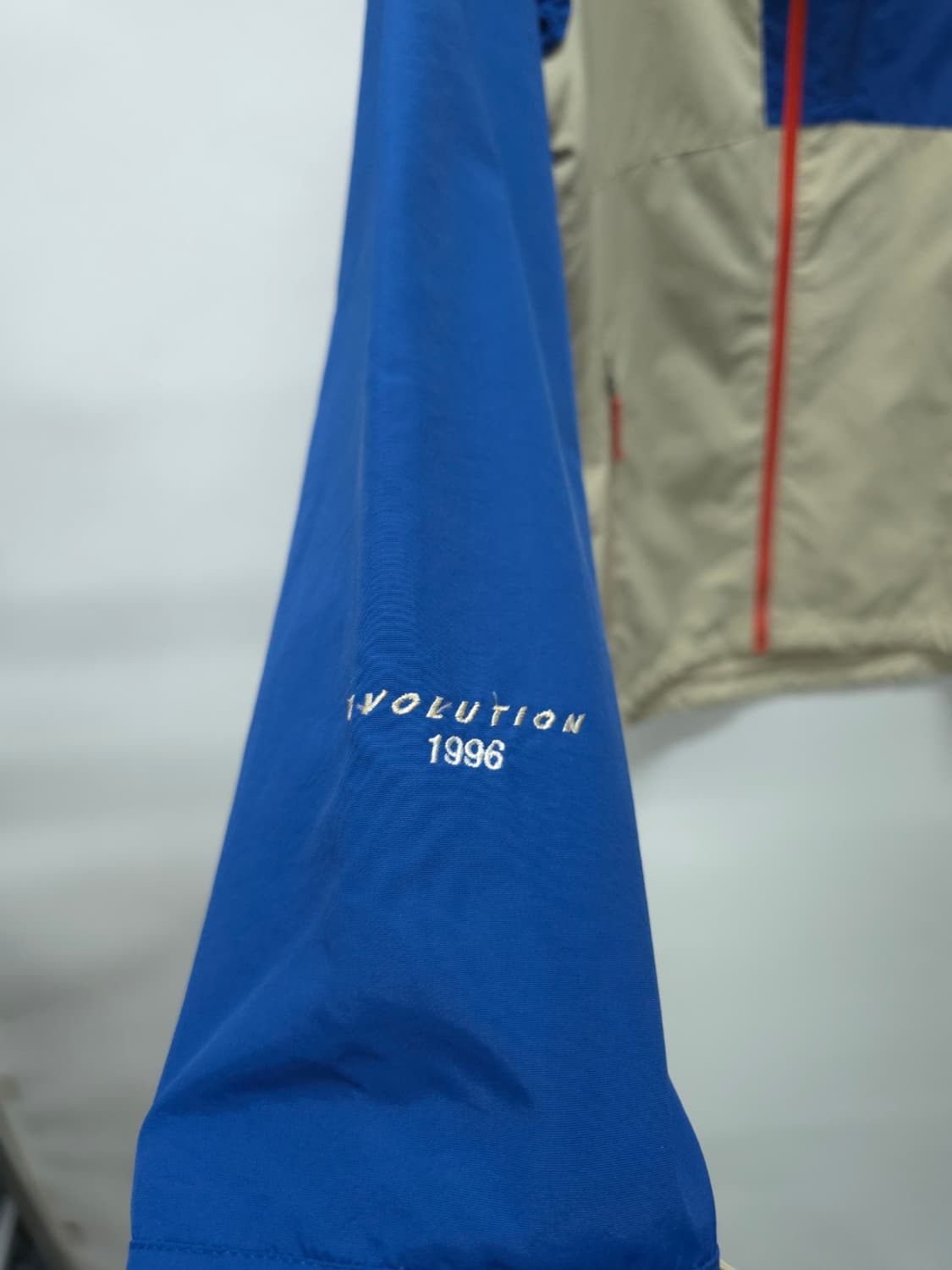 네파 여성 배색 바람막이 자켓 - 블루&베이지 (90사이즈) 상품이미지5