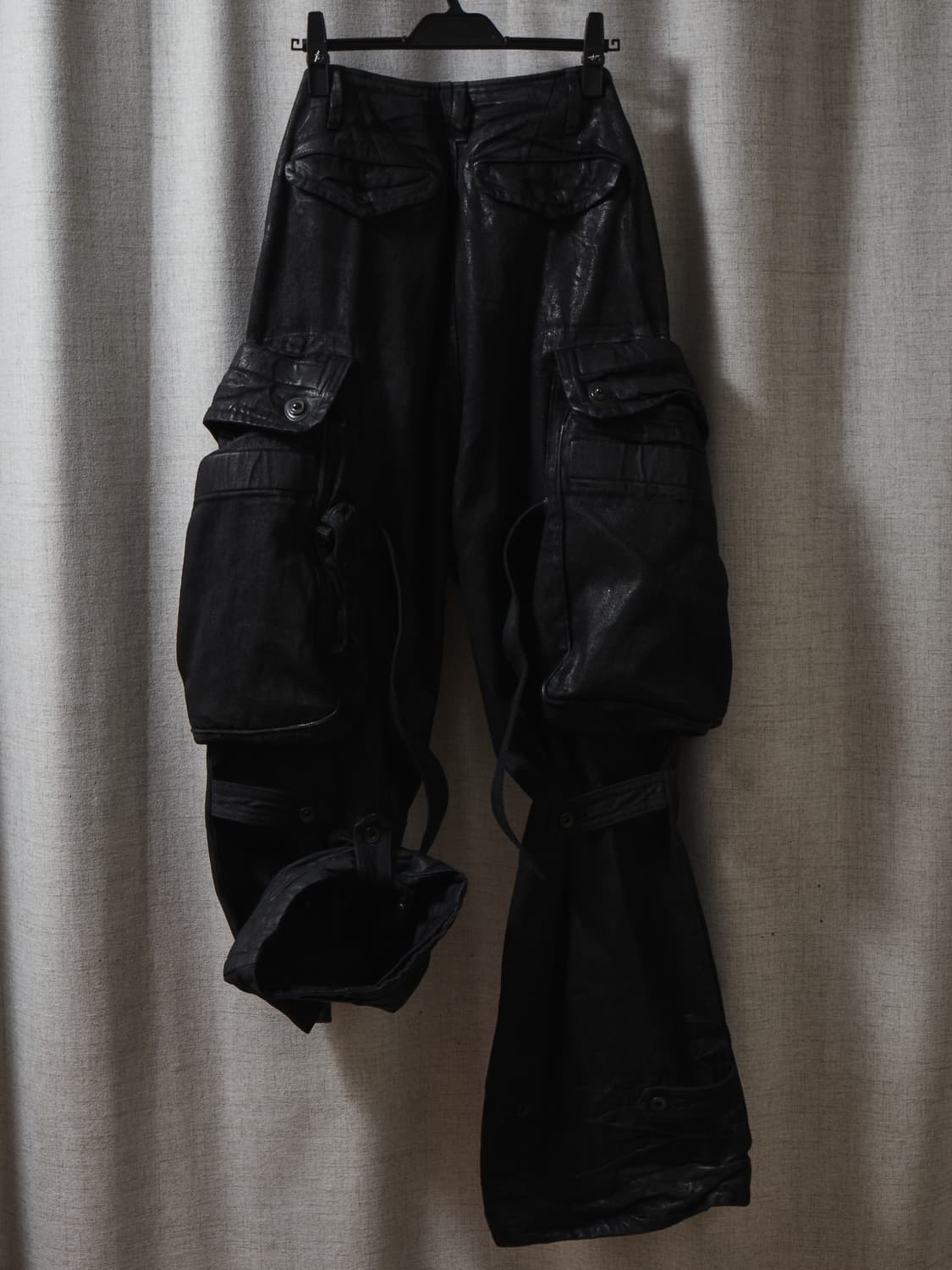 Julius 25ss 빅 포켓 가스마스크 코팅 팬츠 상품이미지5