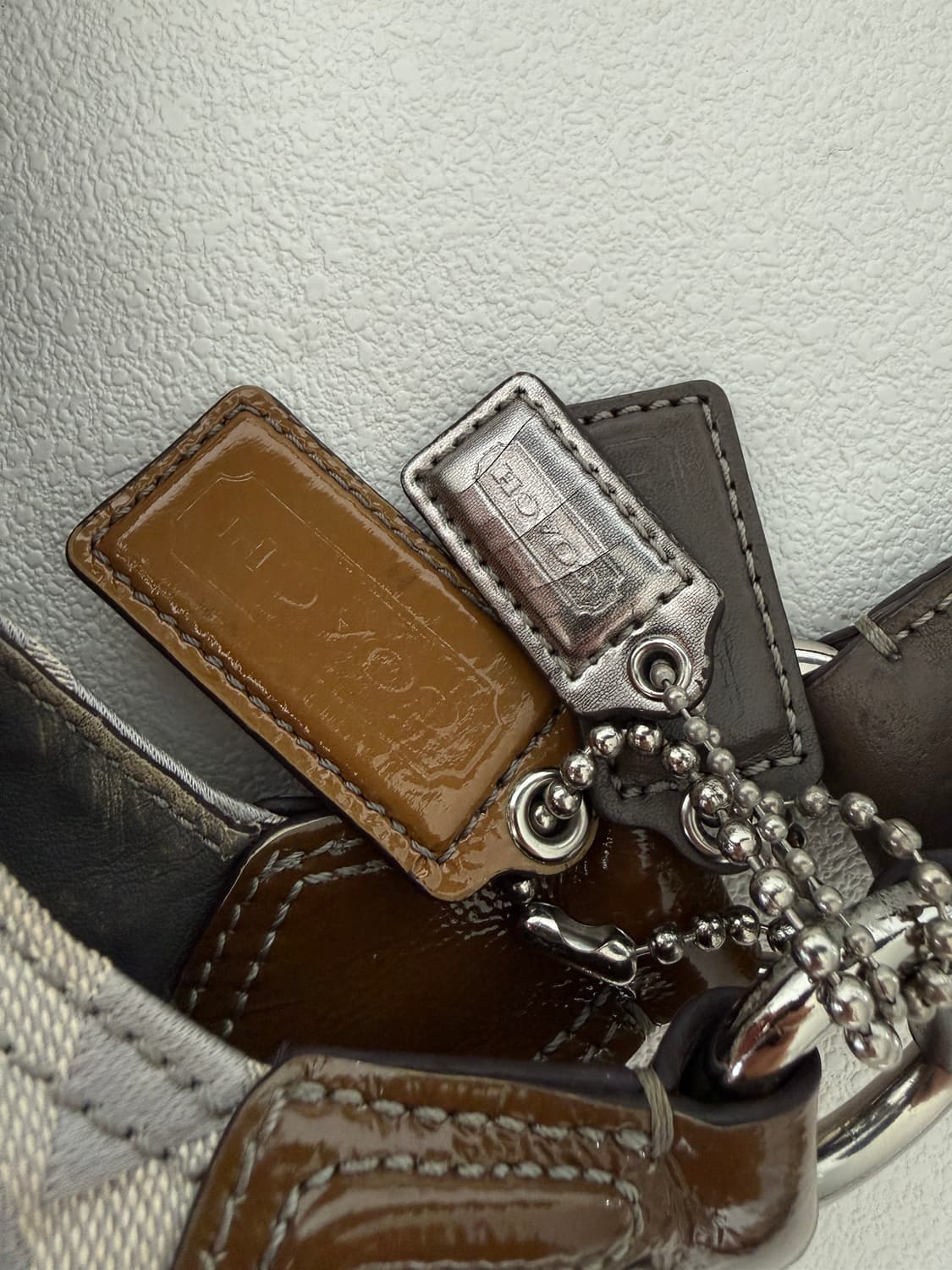 코치(Coach) 모노그램 숄더백(내외부 로고 갈라짐) 상품이미지9