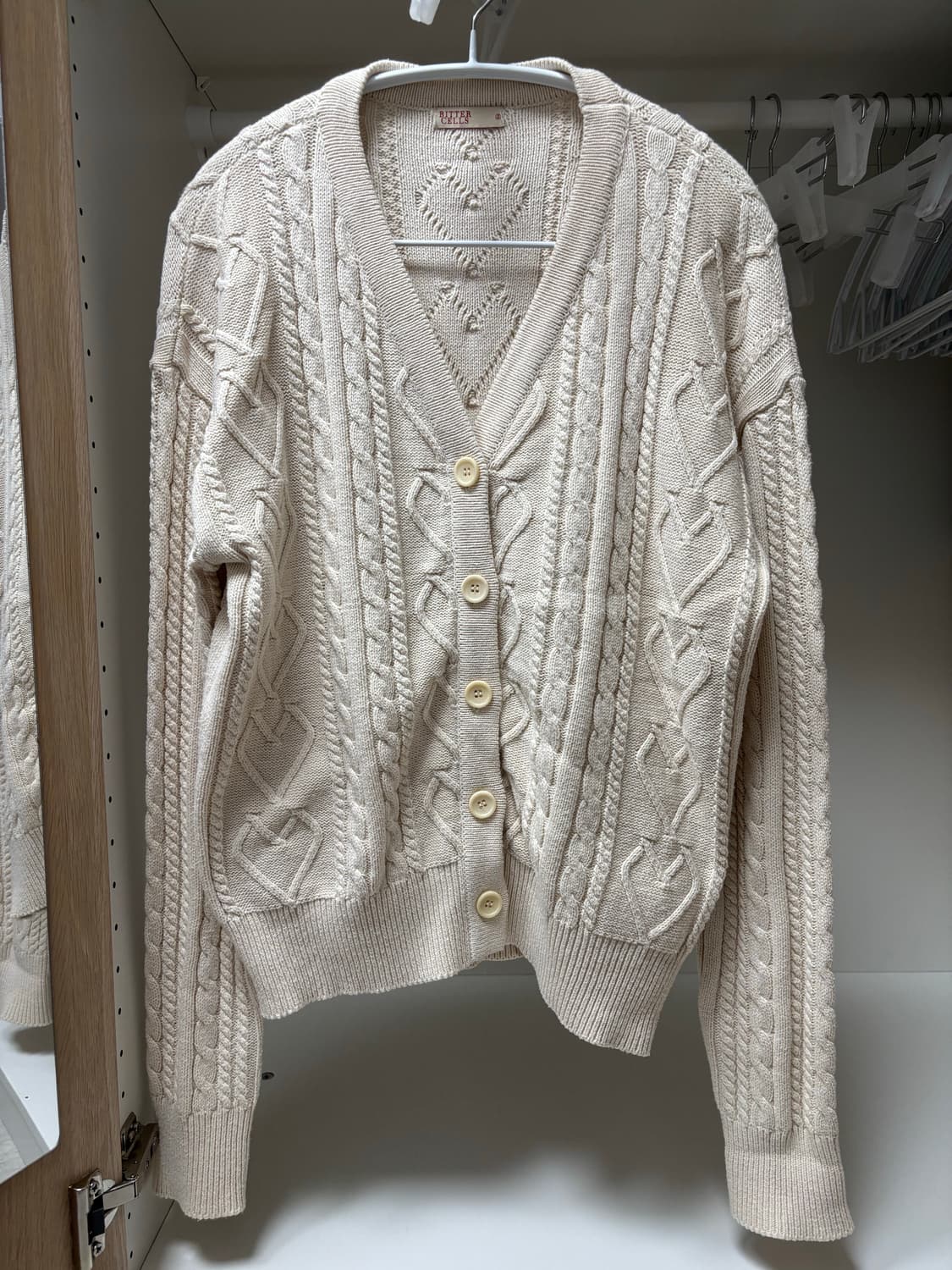 비터쉘즈 아이보리 하트 케이블 니트 가디건 2사이즈 모리걸 상품이미지1