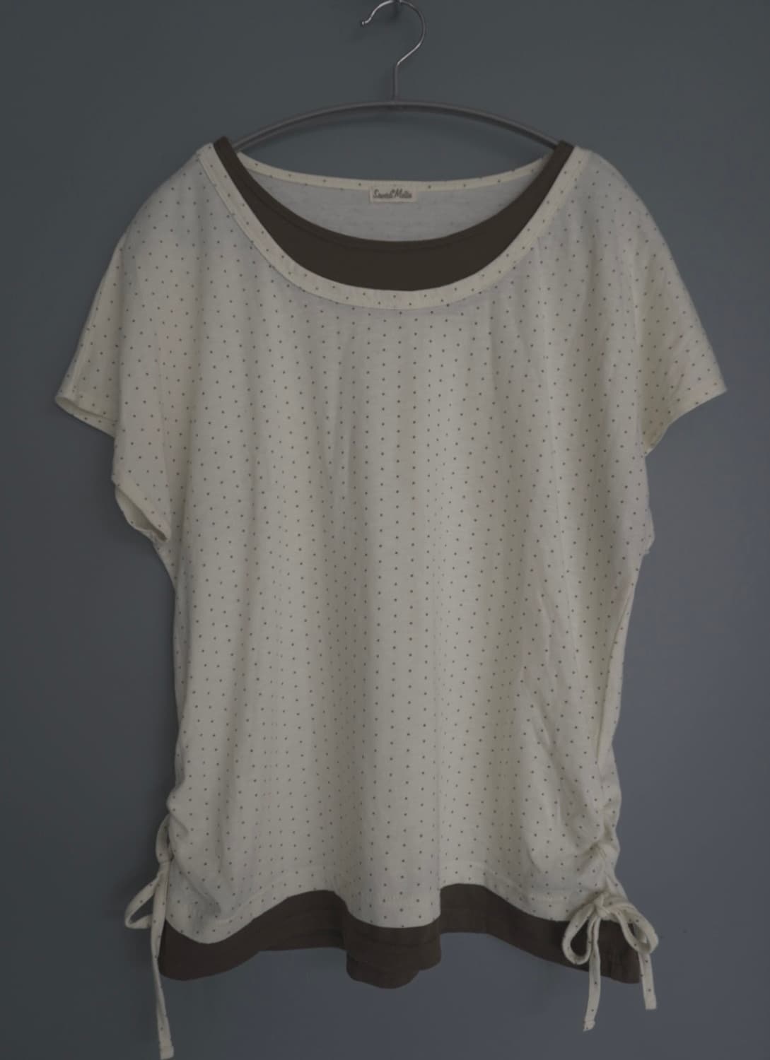 도트 레이어드 티셔츠 상품이미지1