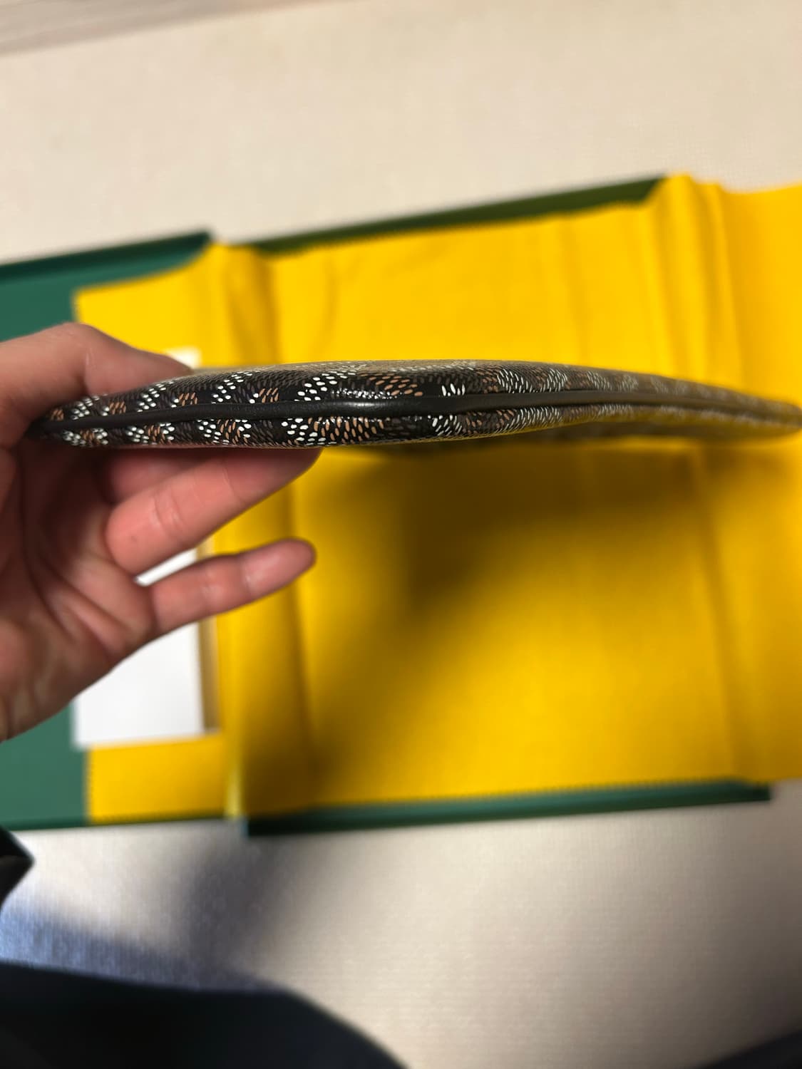 고야드세나MM블랙 판매합니다 상품이미지3