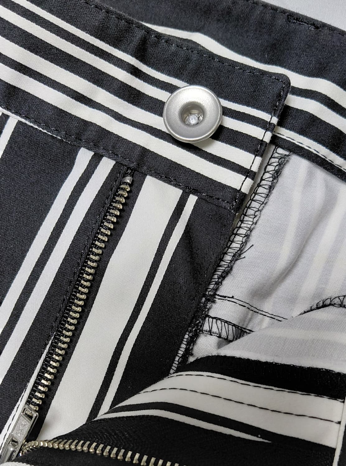 [Pinky & Dianne] 스트라이프 슬림핏 팬츠 (36) 상품이미지5