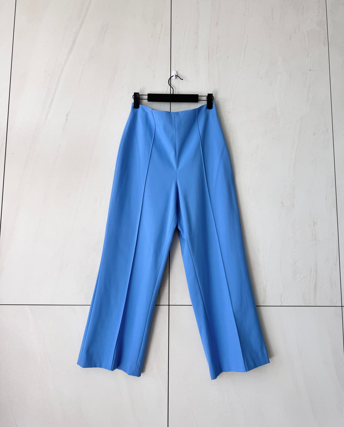 텍있는 새상품 Alice + Olivia 스카이블루 와이드 슬랙스 팬츠  상품이미지1