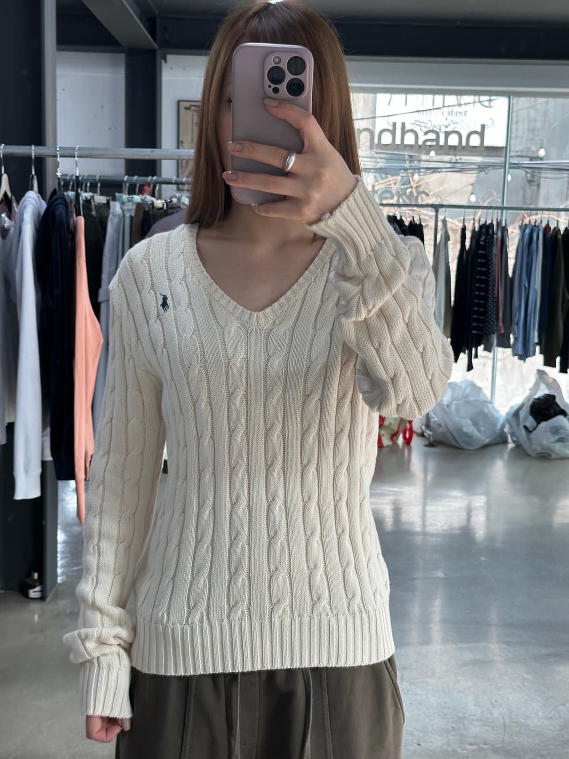 폴로랄프로렌 큐알텍 브이넥 케이블 꽈배기니트 아이보리  상품이미지1