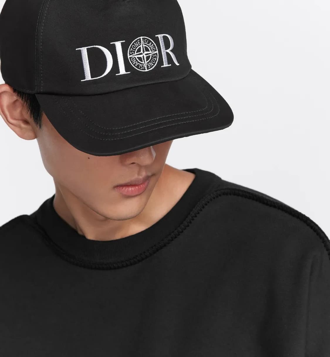 디올X스톤아일랜드 베이스볼캡 블랙 상품이미지1