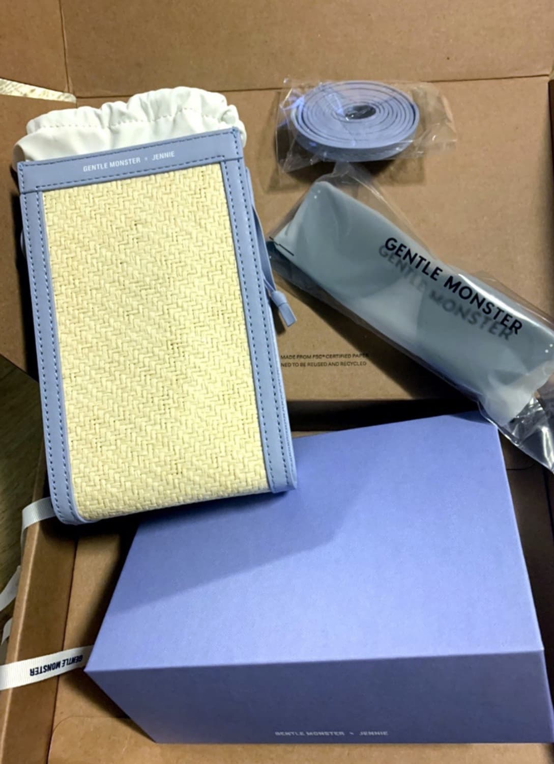 젠틀몬스터x제니 XOXO 01 블랙 상품이미지2