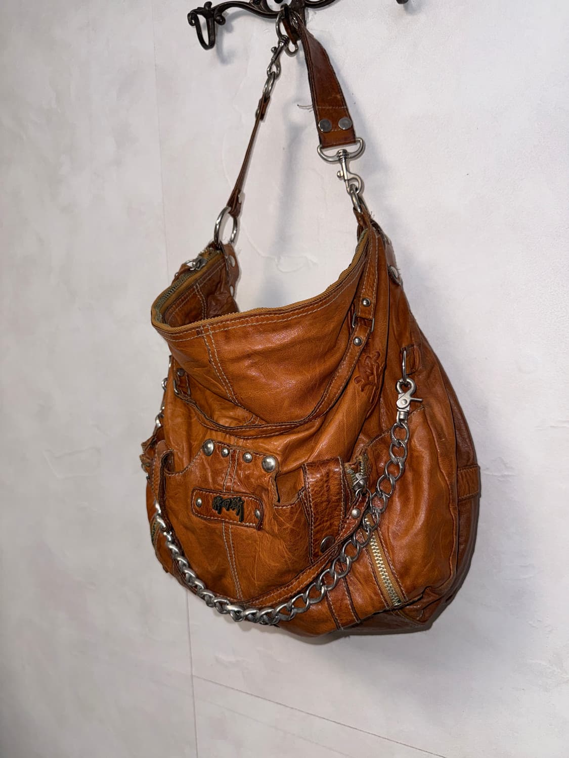 TANKUS camel lamb skin stud chain 숄더백 상품이미지3