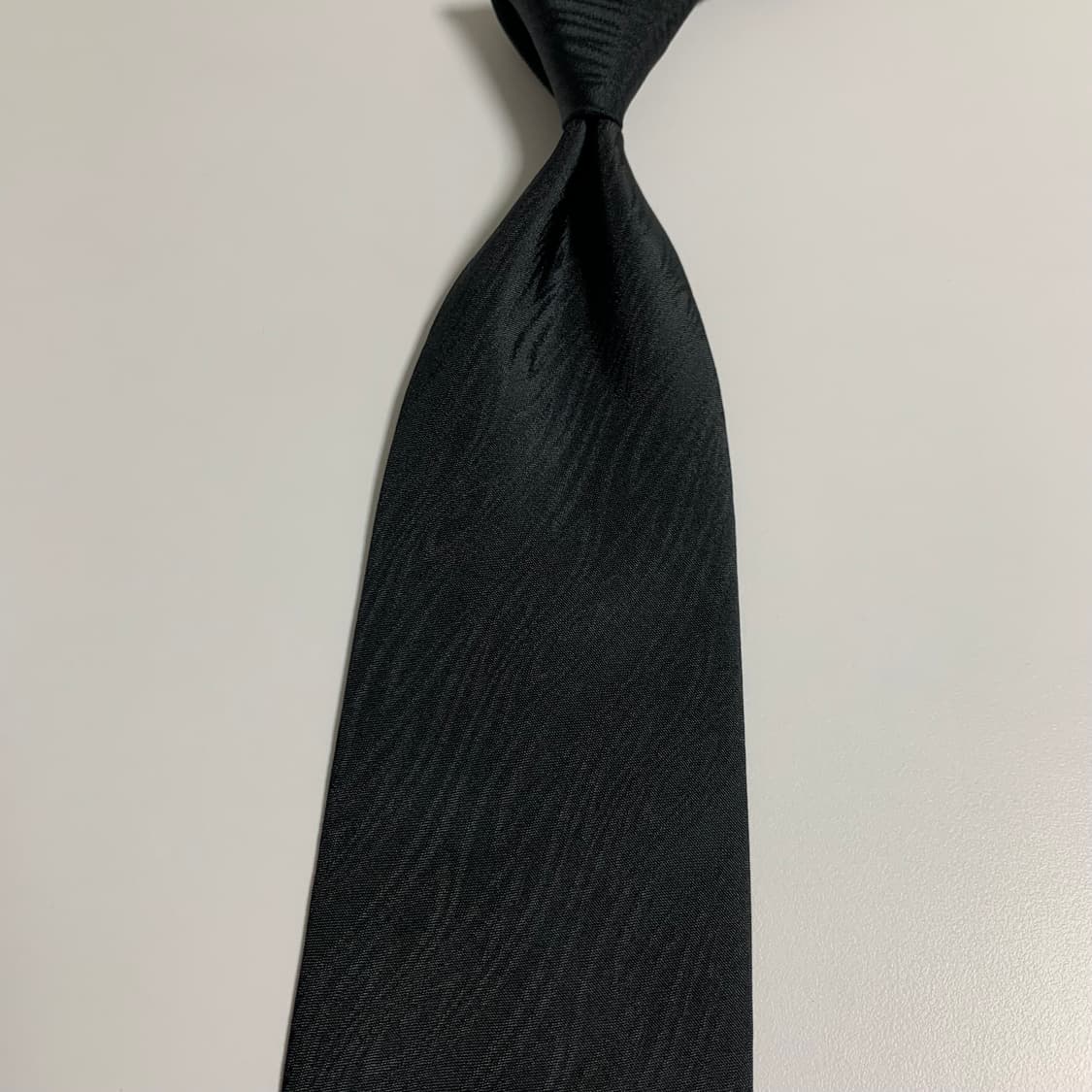 입생로랑(YSL) 블랙 명품넥타이 100실크 새상품급 8.3cm 상품이미지9