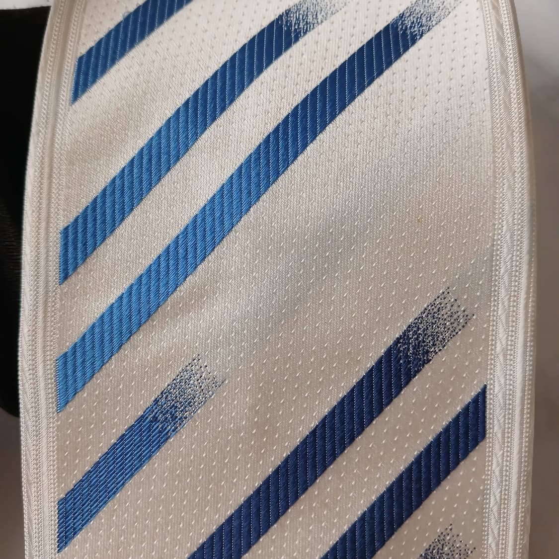 MCM 실크 아이보리 스트라이프 넥타이 9.4cm A등급 A19258
 상품이미지8