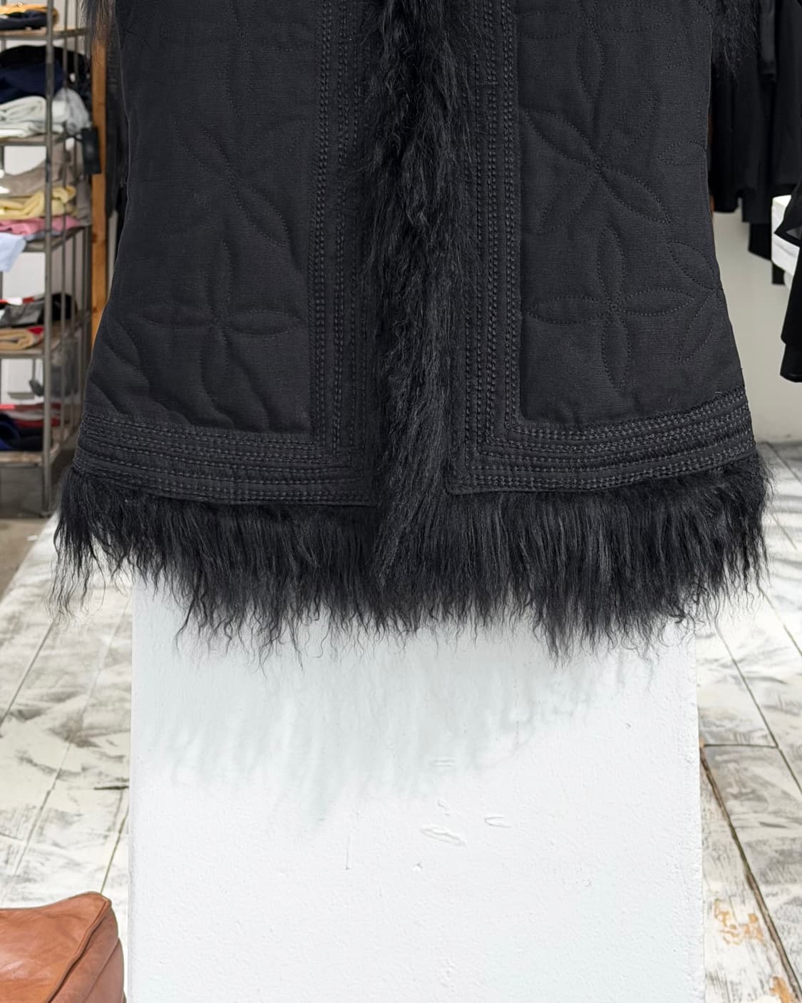 쟈딕앤볼테르 블랙 리버서블 퍼 퀼팅 베스트 상품이미지6