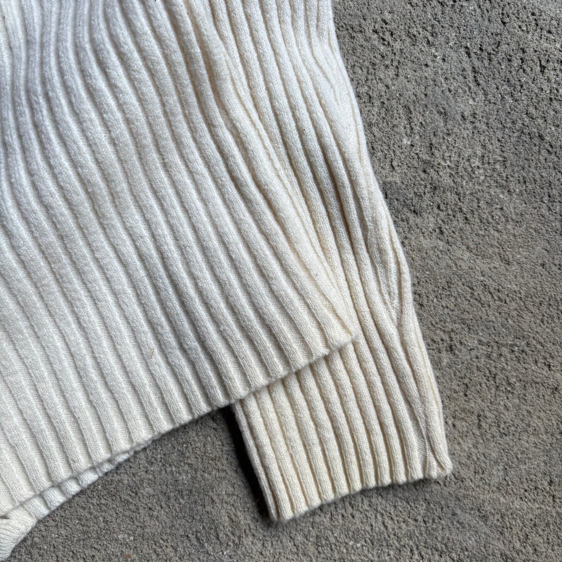 버버리 런던 2 way 메리노 울 집업 니트 상품이미지7