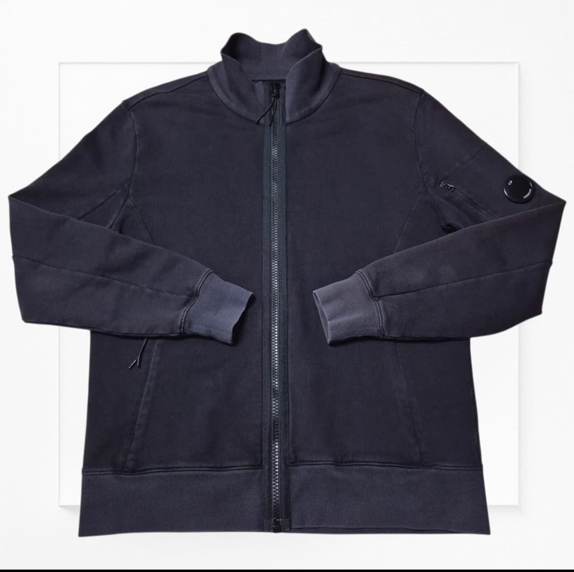 CP컴퍼니 스웻집업자켓 상품이미지1