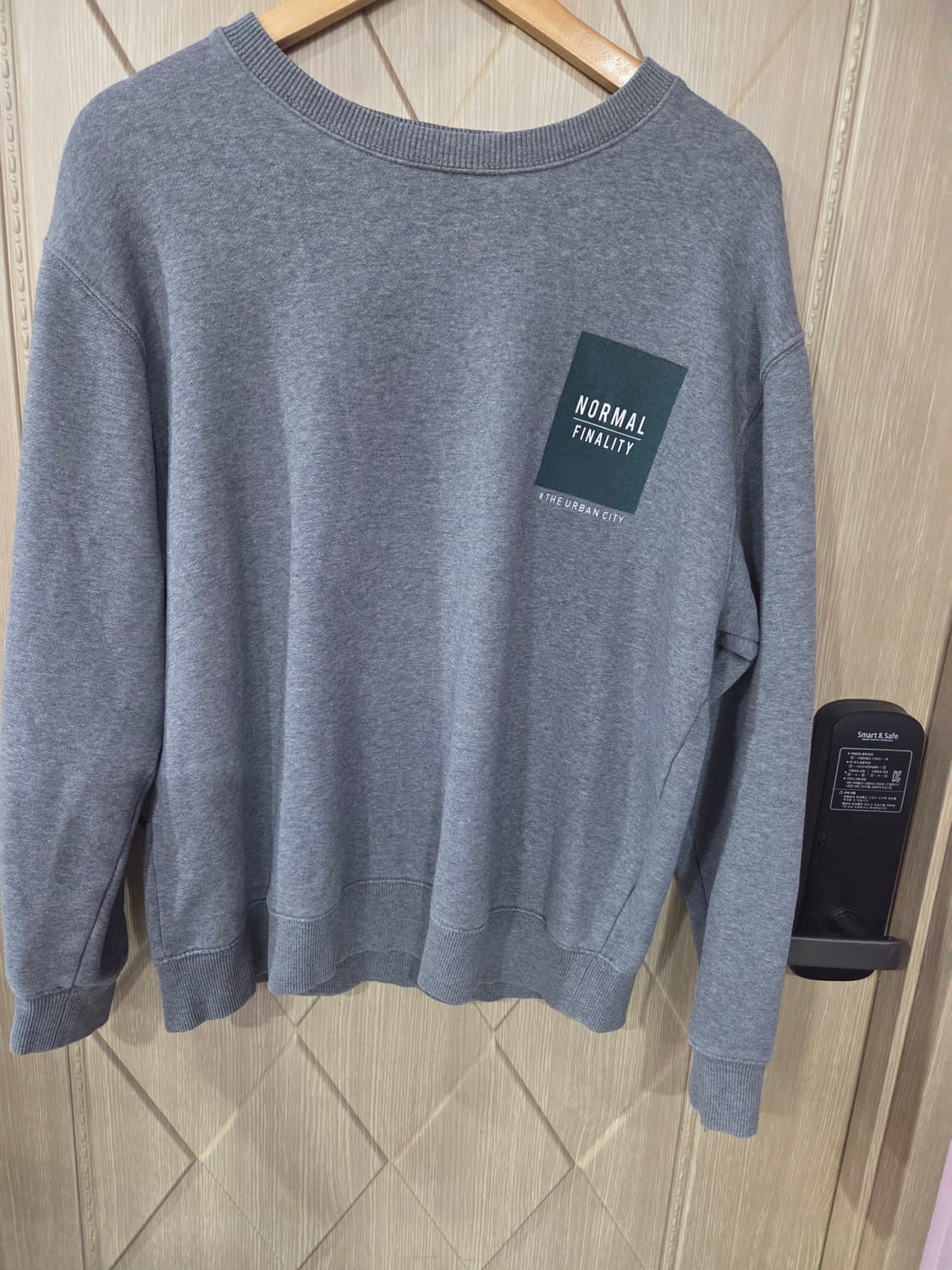 남성 회색맨투맨 상품이미지1