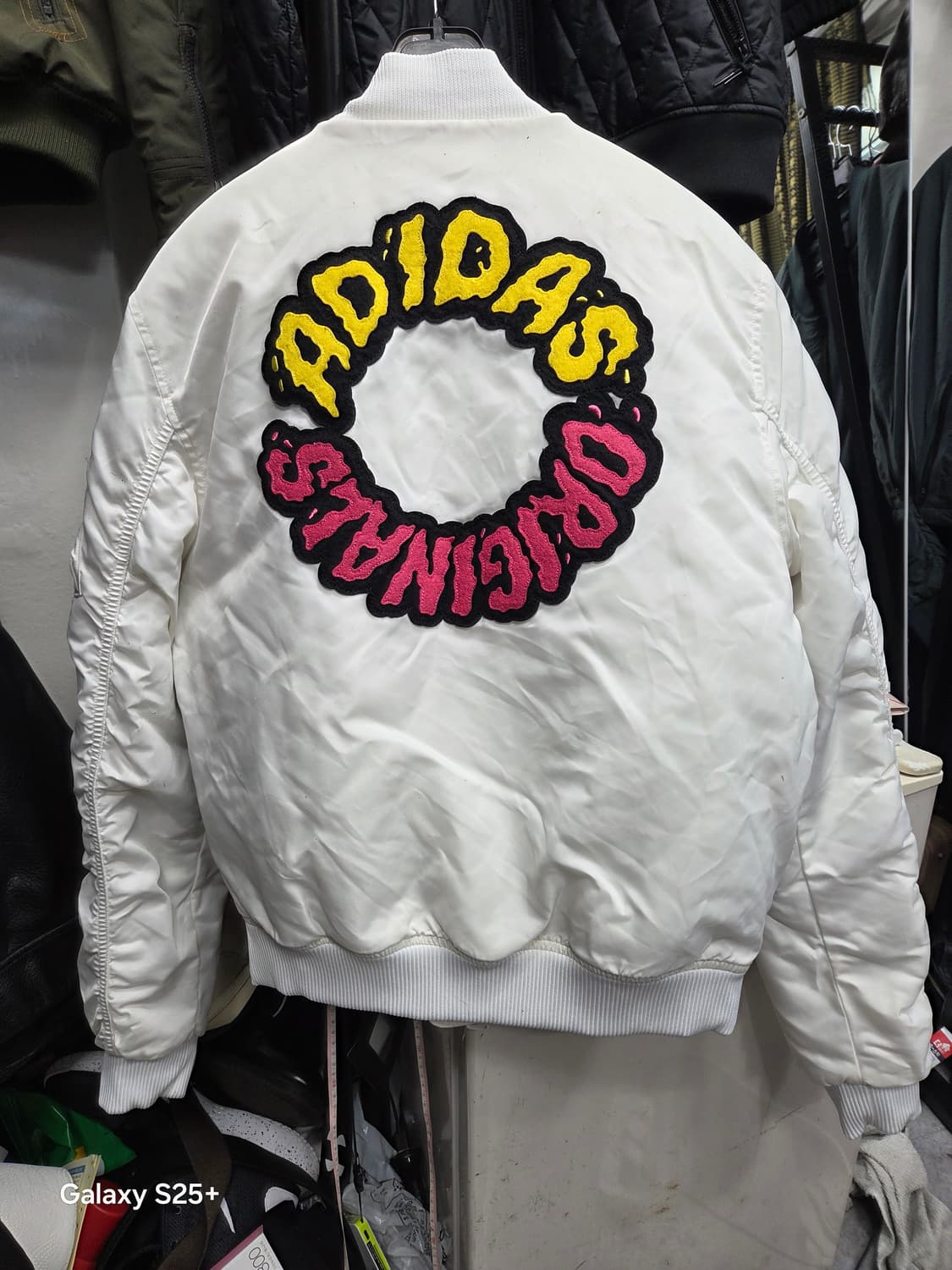 아디다스   화이트  봄보  자켓 상품이미지3