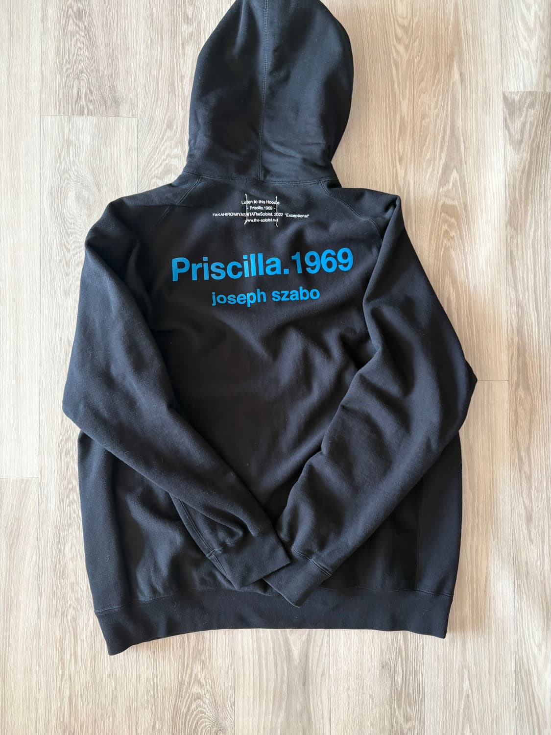 솔로이스트 프리실라 후드티 상품이미지4