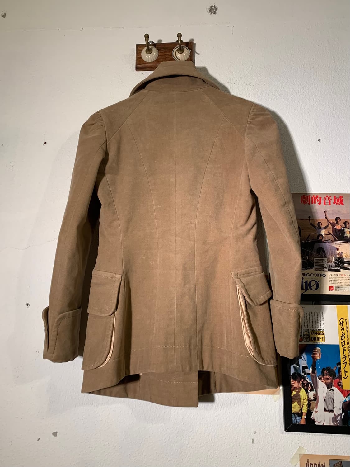 비비안웨스트우드 레드라벨 오브로고 단추 베이지 코트 상품이미지8