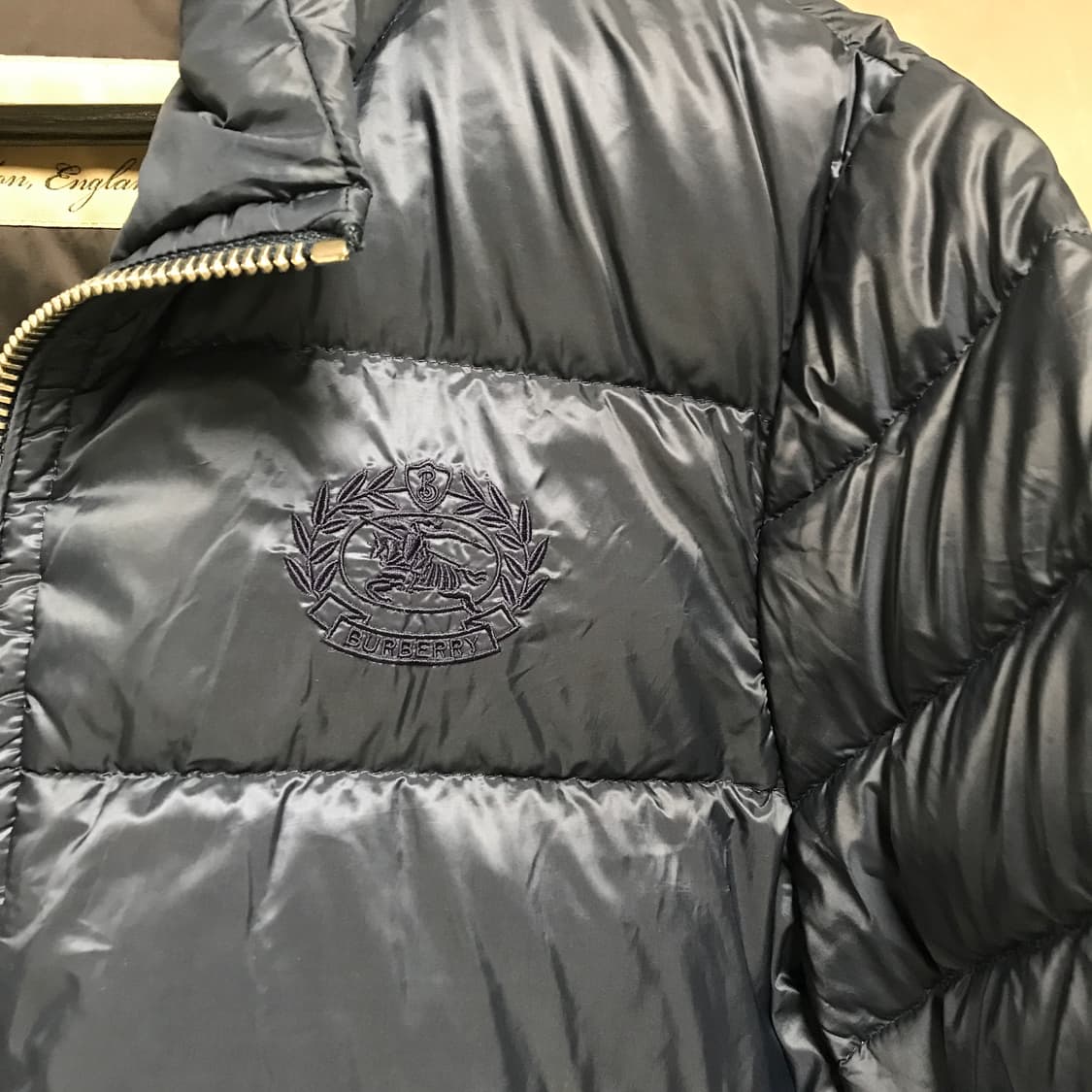 버버리 패딩 네이비 M 상품이미지4