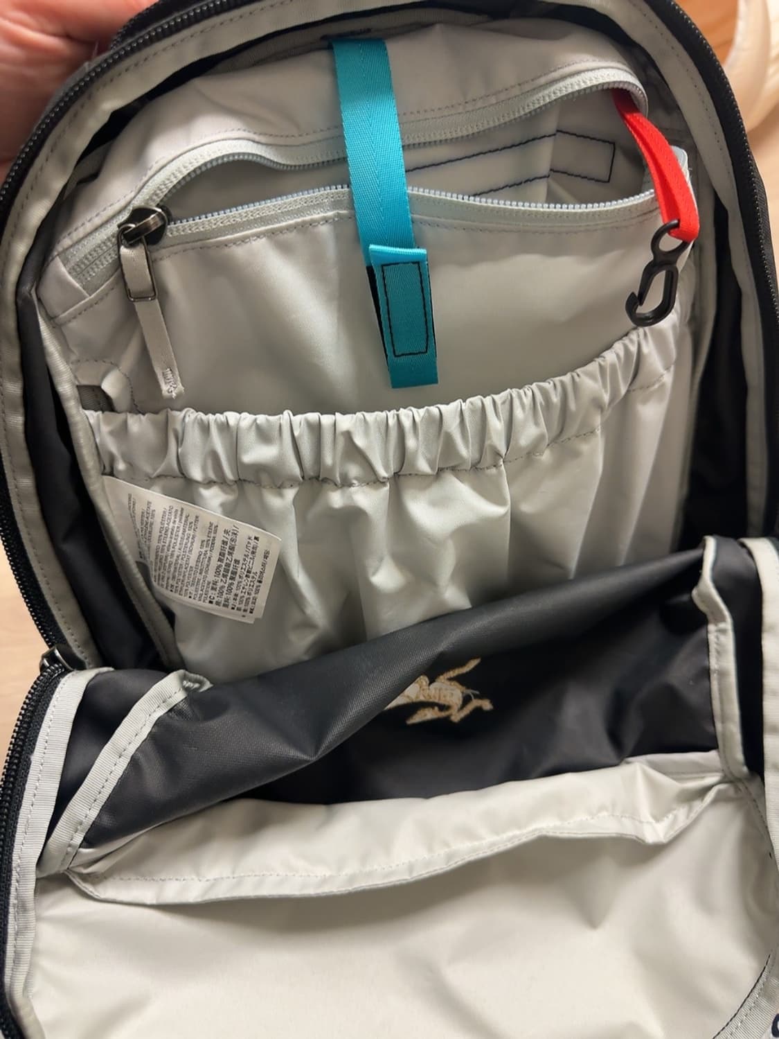 아크테릭스 맨티스16 백팩블랙 상품이미지8