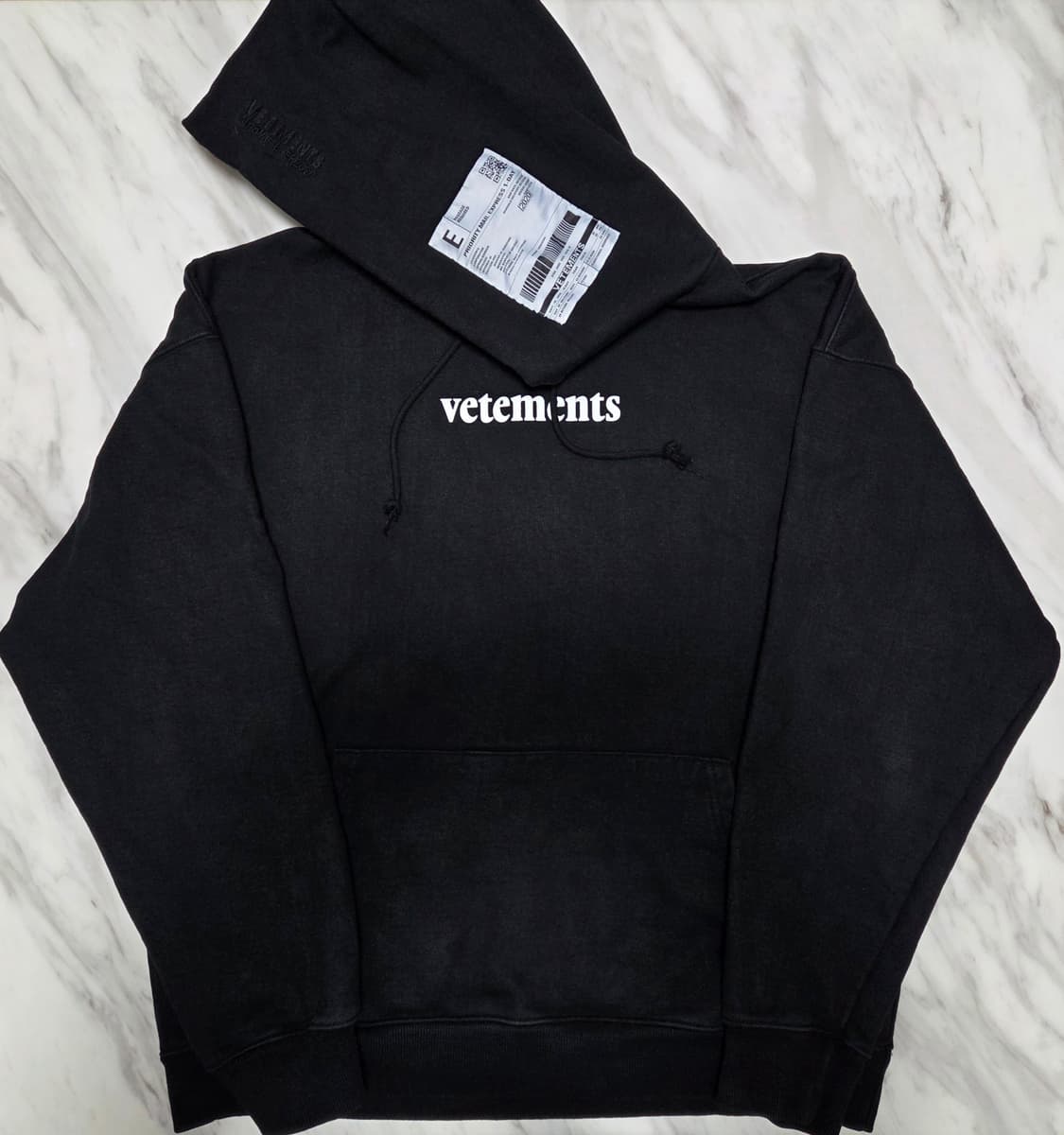 베트멍 라벨 패치 후드티 상품이미지1
