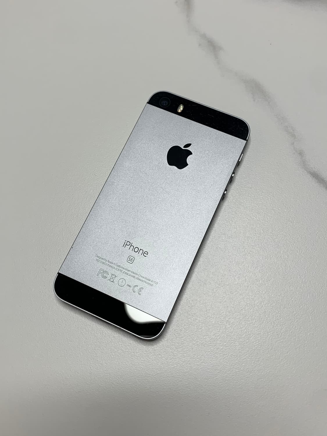 아이폰 se1 스그 판매 상품이미지1