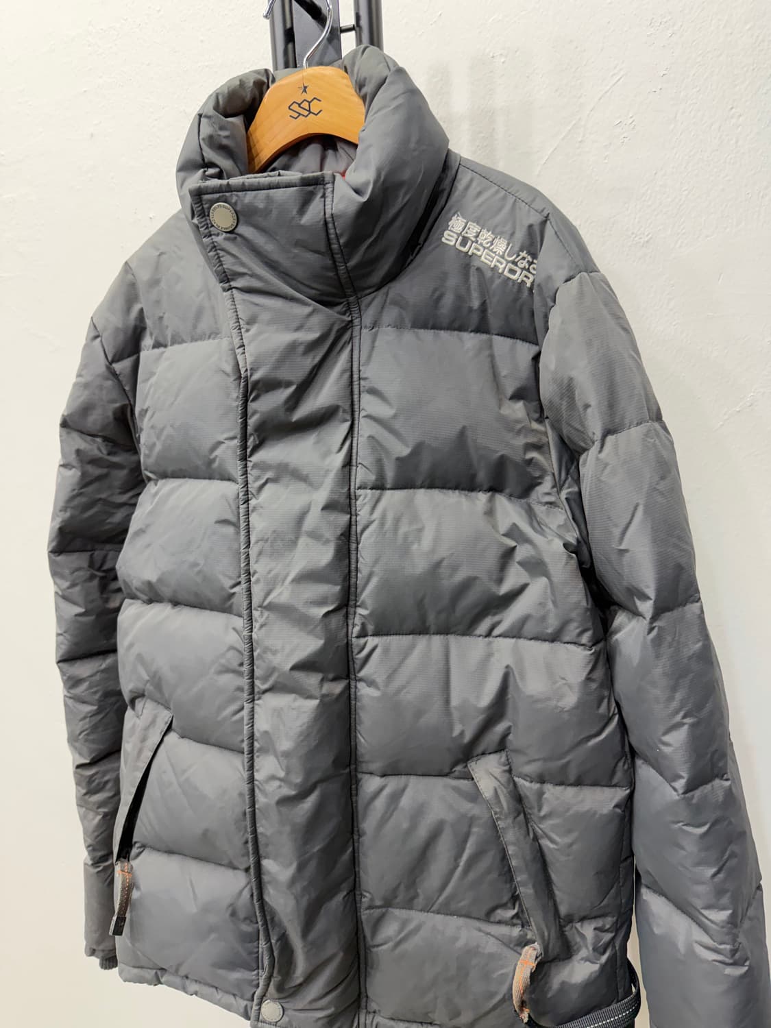 정품) 슈퍼드라이 남성 패딩 L 상품이미지2