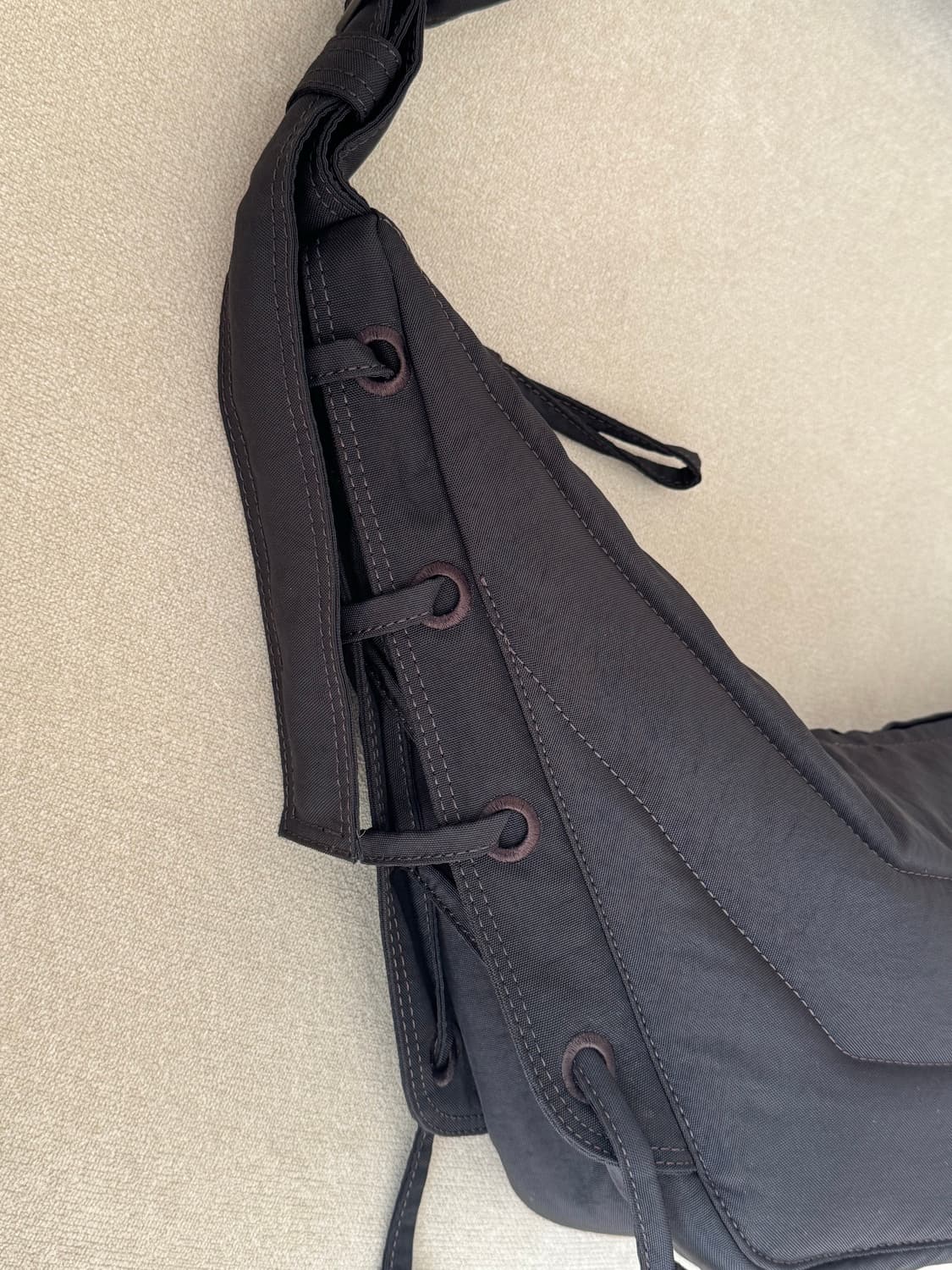 르메르 소프트게임백 스몰 다크초코 상품이미지6