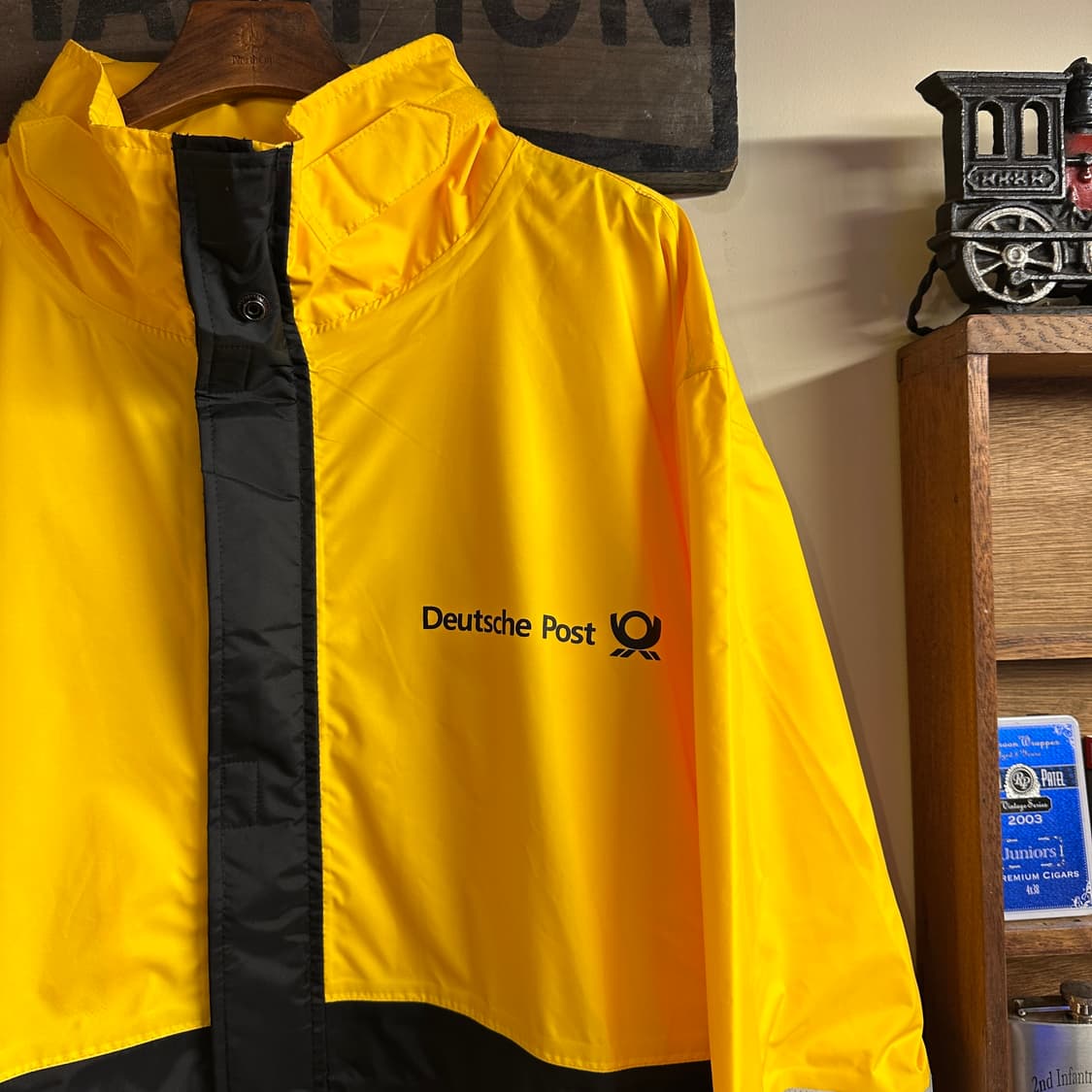 Deutsche Post 바람막이 자켓 상품이미지2