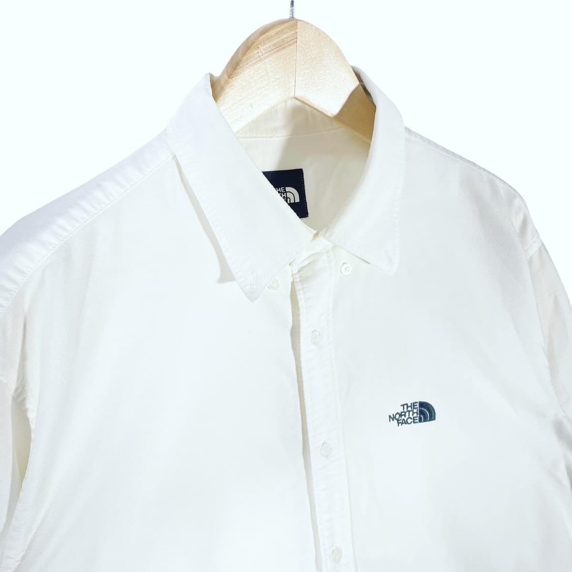 North Face White Solid Shirt 상품이미지2