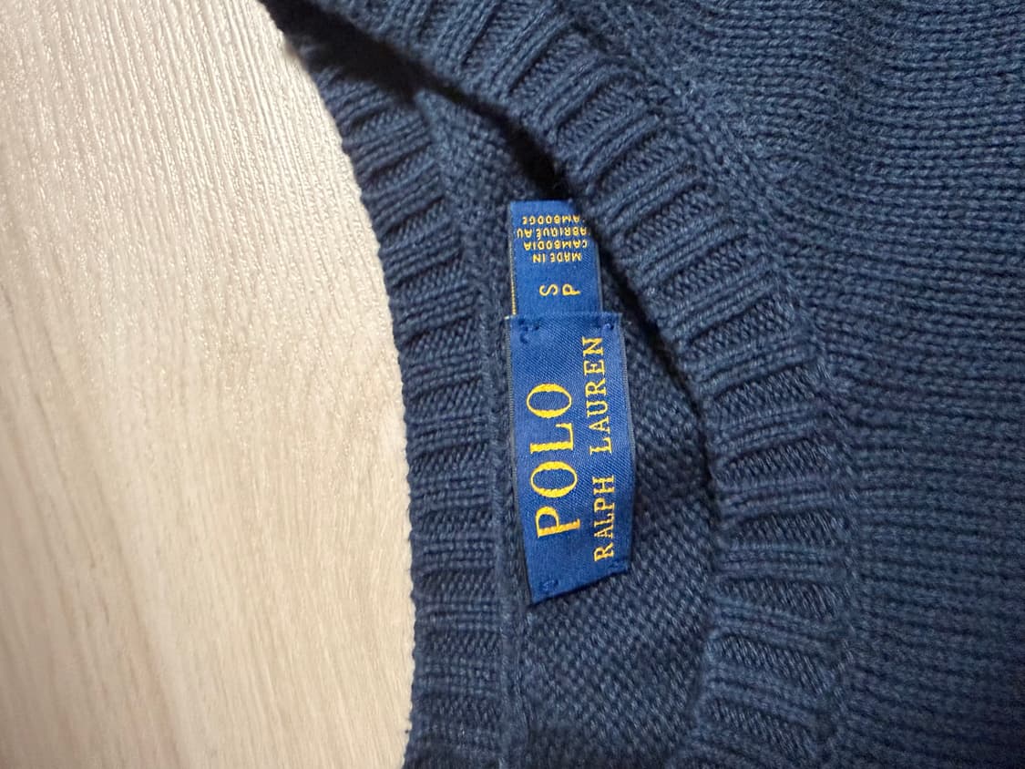 폴로 니트 팝니다. 상품이미지2